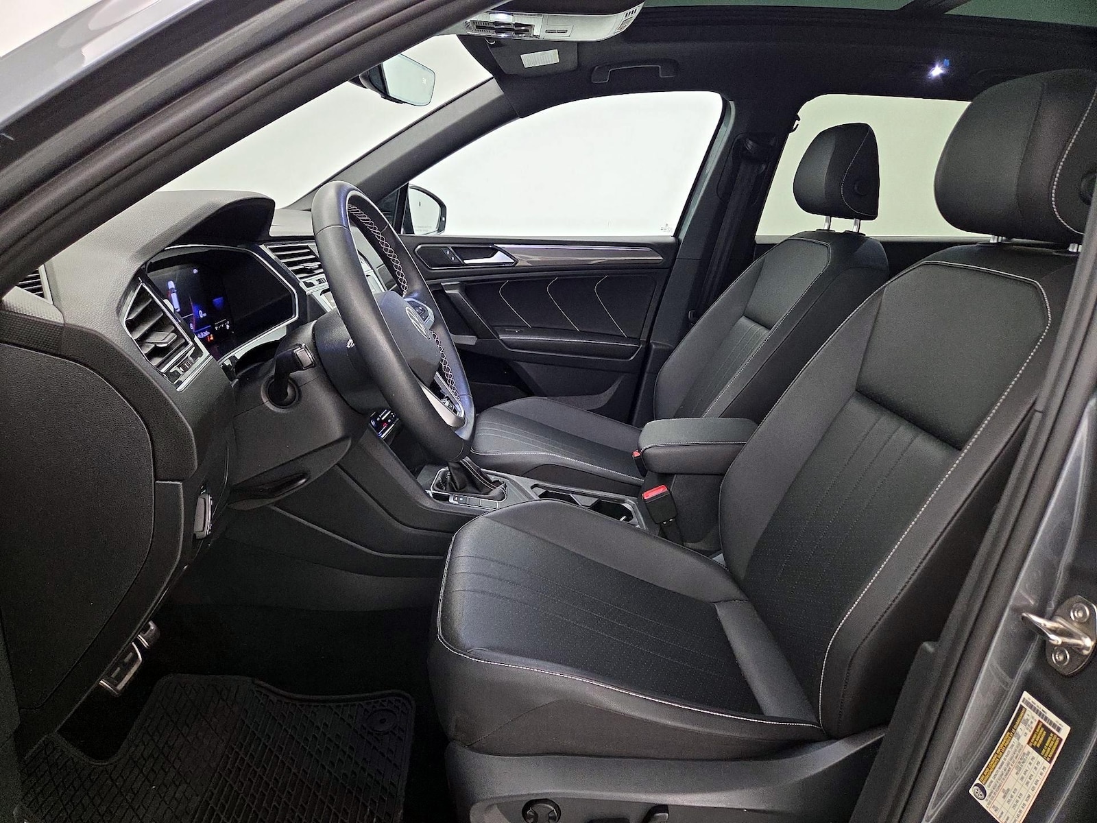 2023 Volkswagen Tiguan SE R-LINE BLACK - Photo 12