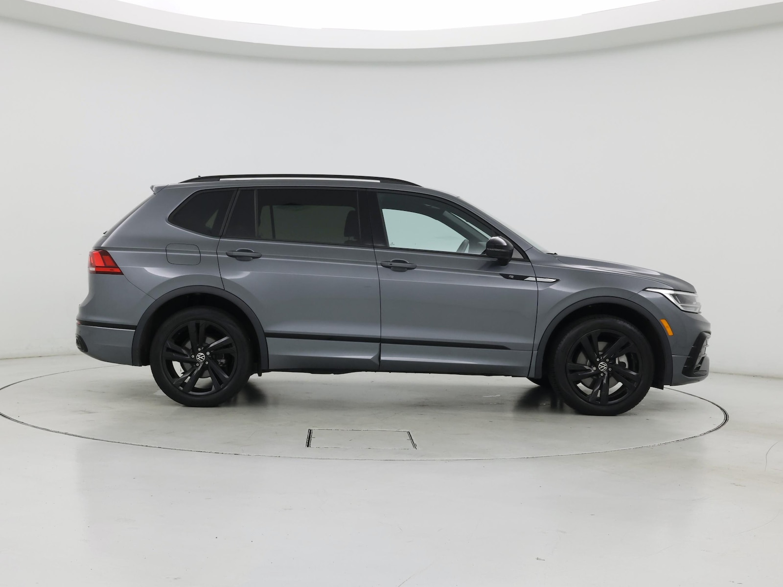 2023 Volkswagen Tiguan SE R-LINE BLACK - Photo 8