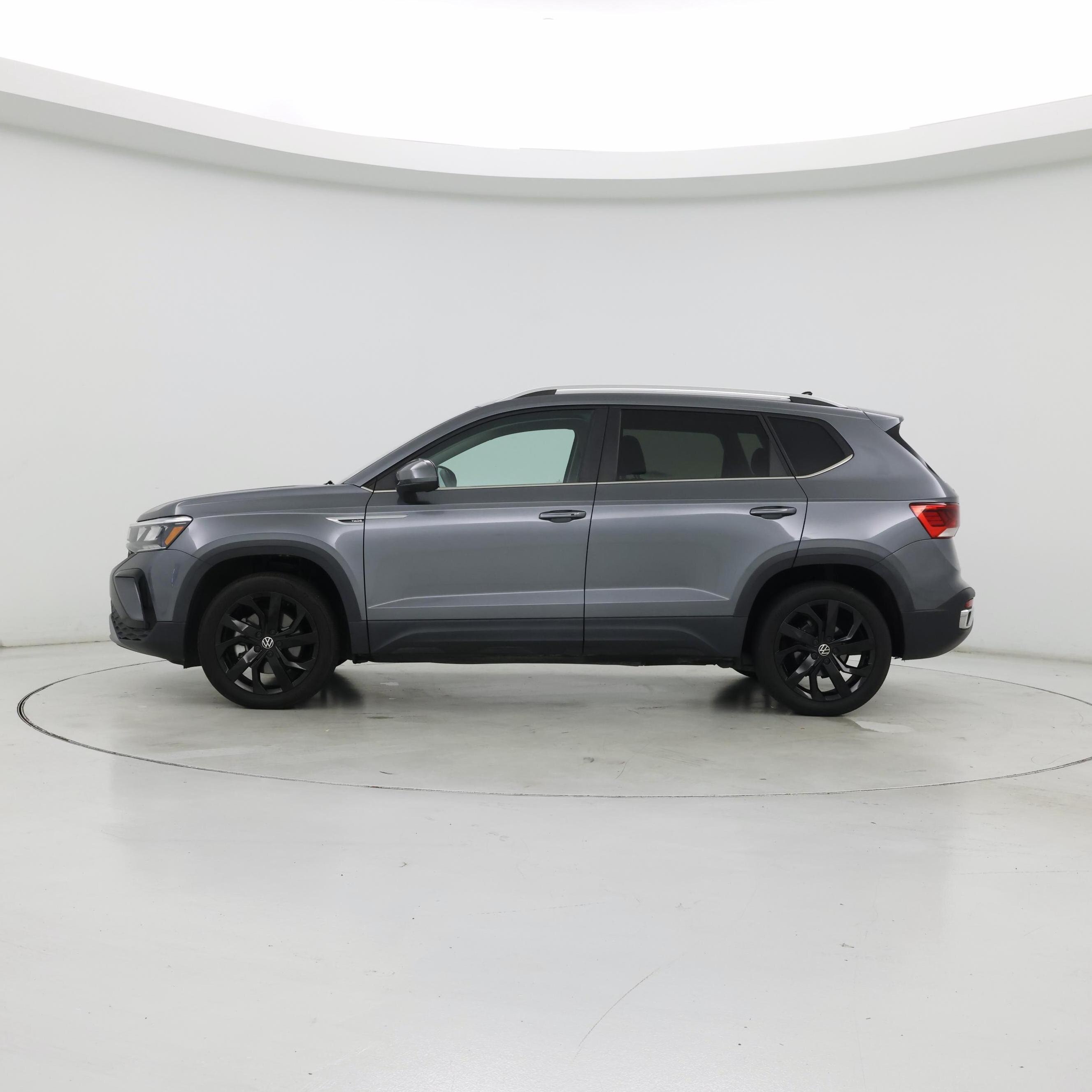 Thumbnail: 2023 Volkswagen Taos - 3