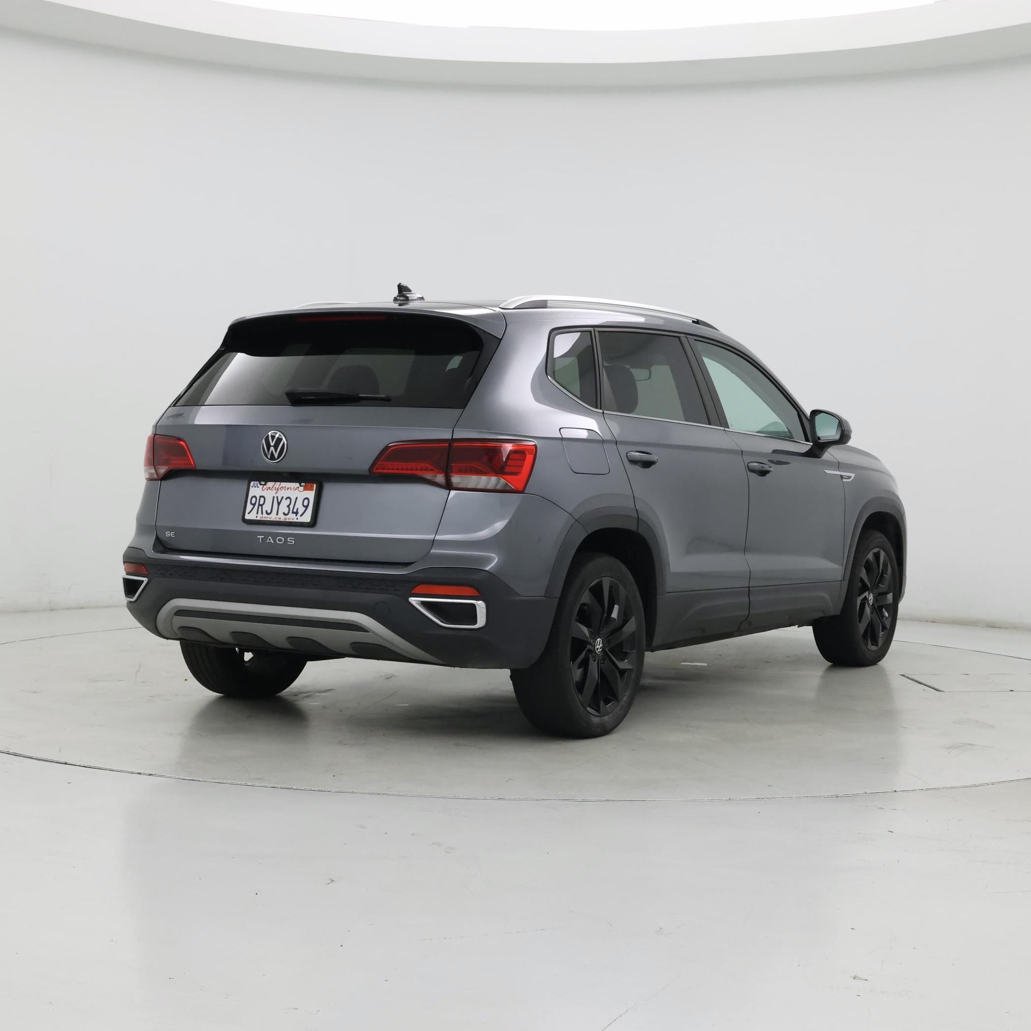 Thumbnail: 2023 Volkswagen Taos - 8