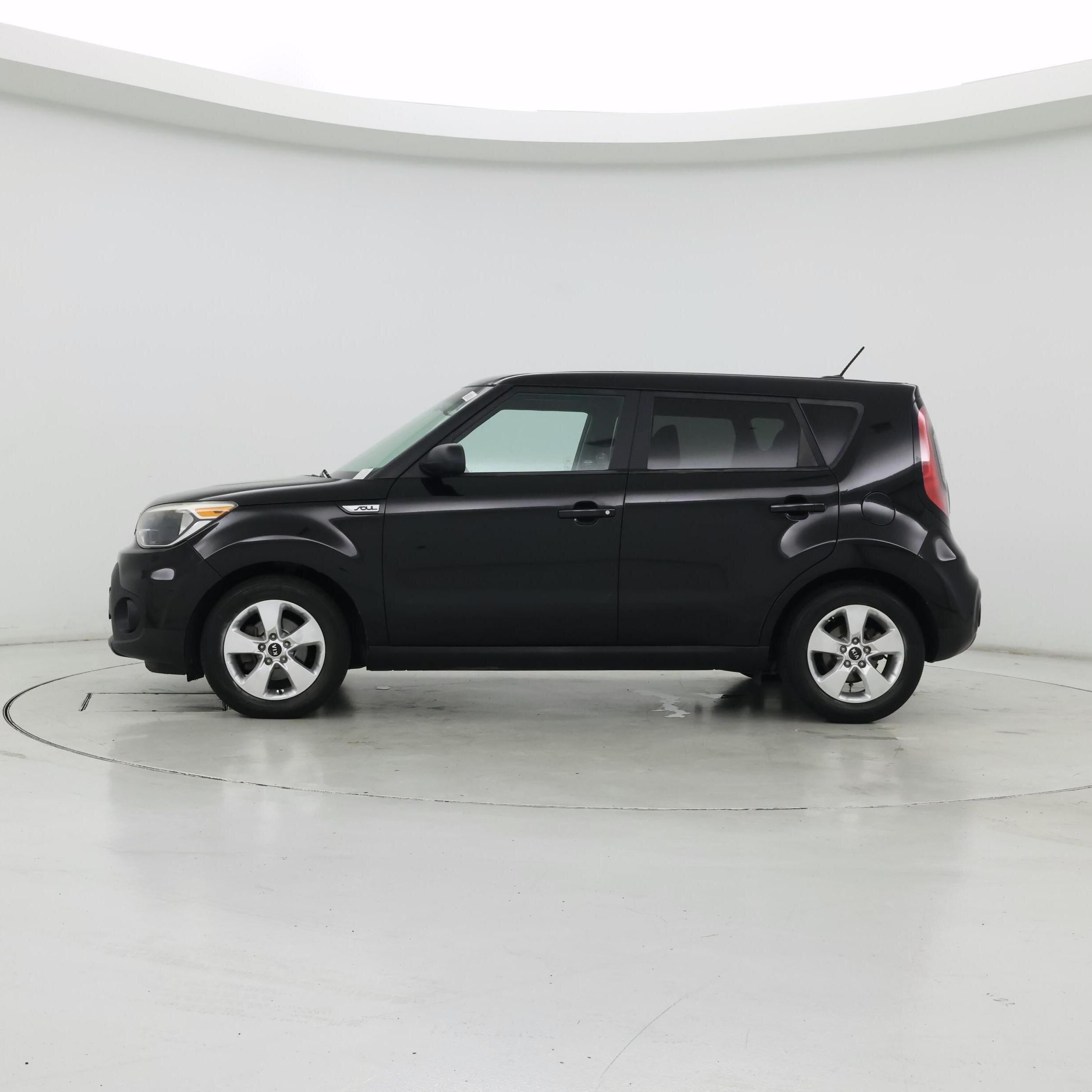 Thumbnail: 2017 Kia Soul - 3