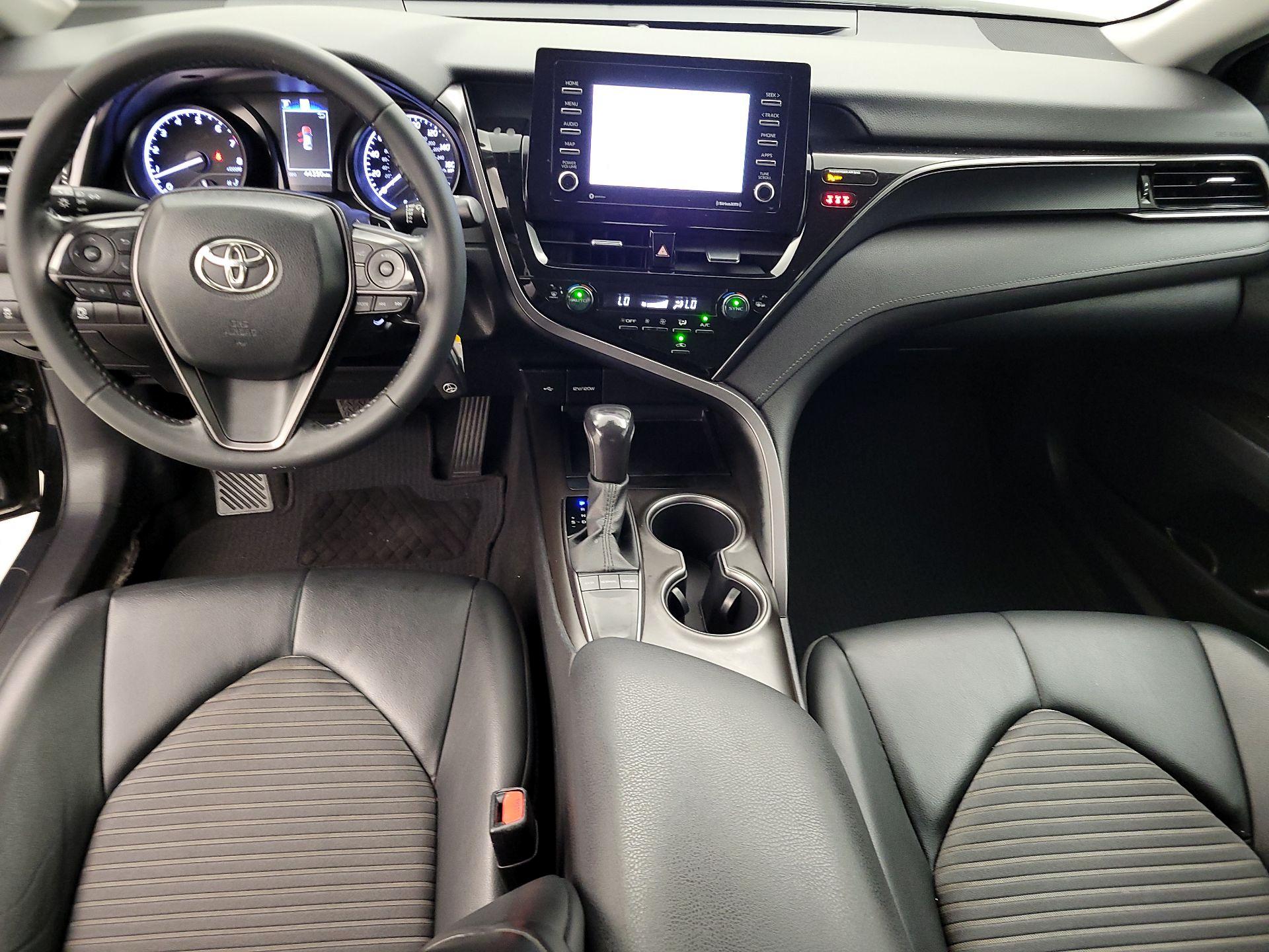 Thumbnail: 2022 Toyota Camry - 9