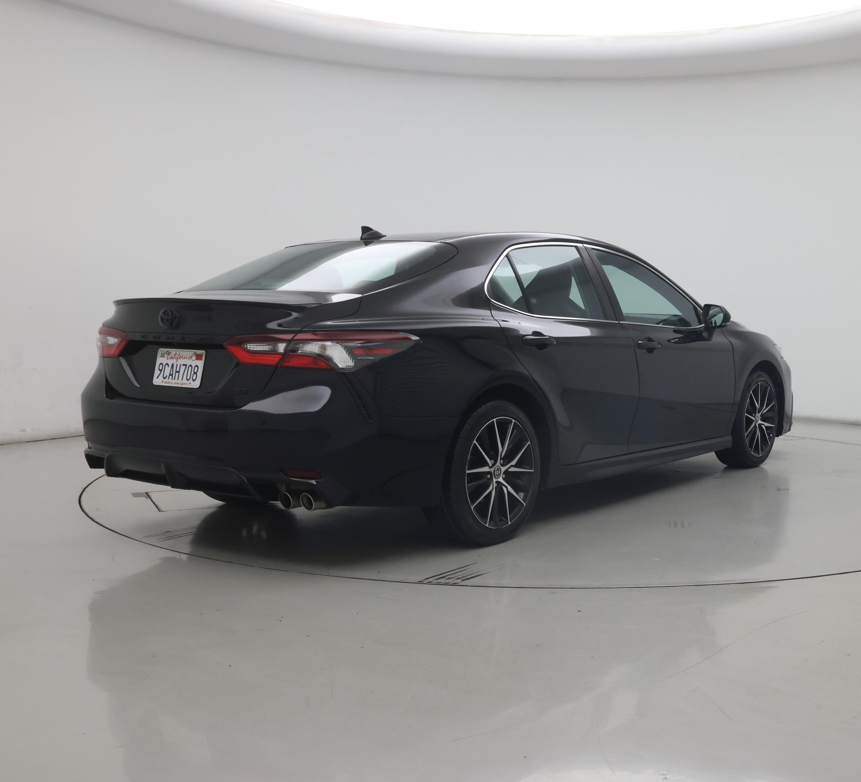 Thumbnail: 2022 Toyota Camry - 8