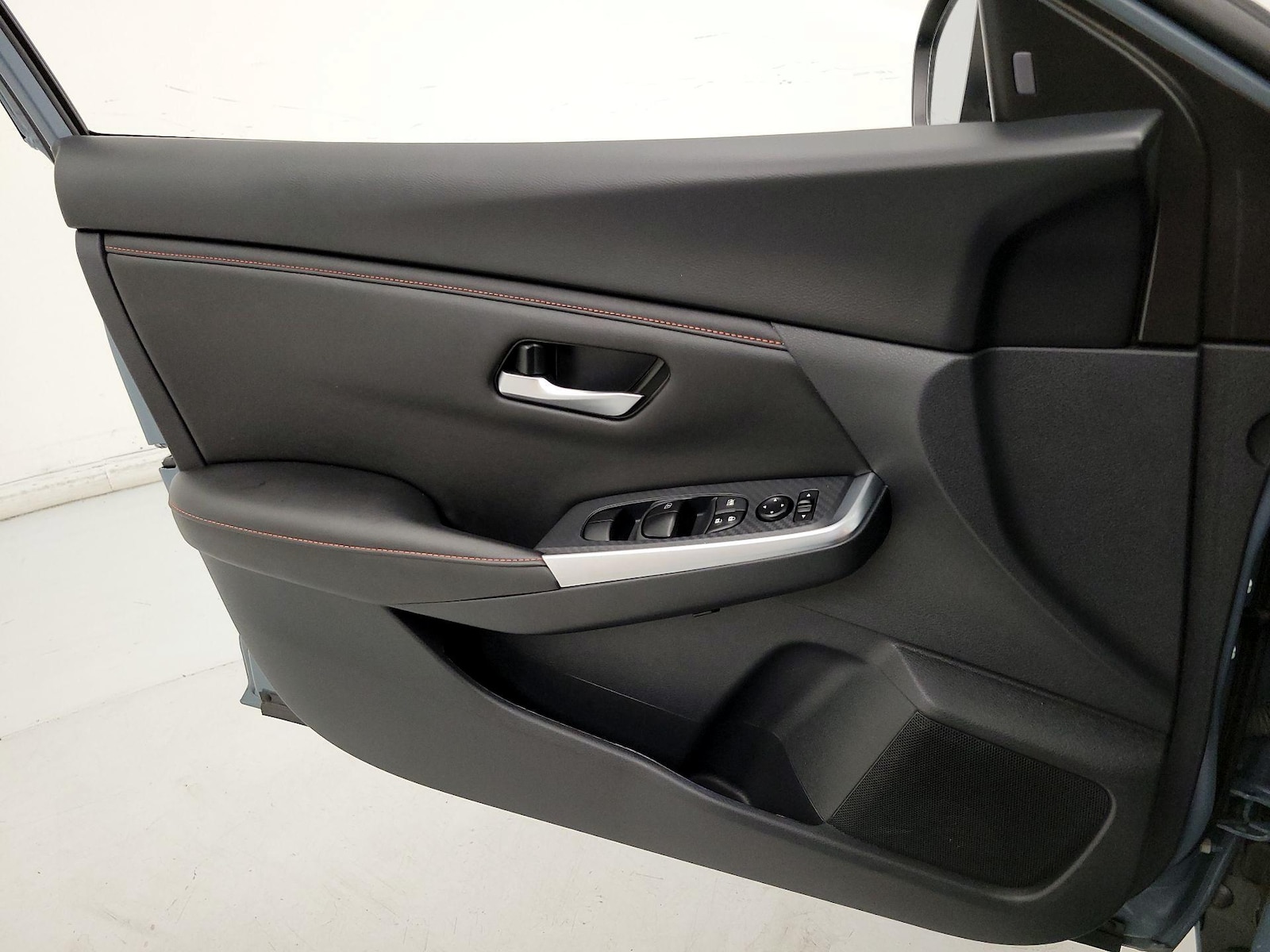 2025 Nissan Sentra SR - Photo 13