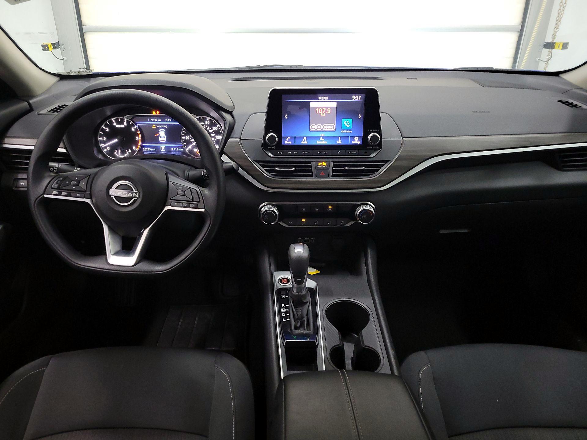 Thumbnail: 2025 Nissan Altima - 9