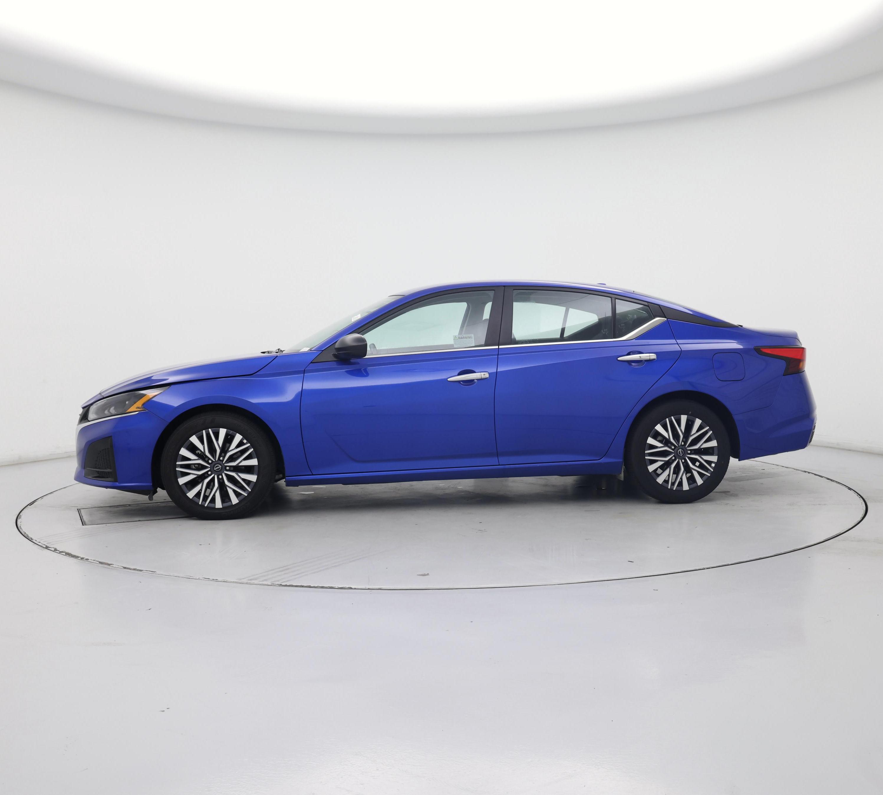 Thumbnail: 2025 Nissan Altima - 3