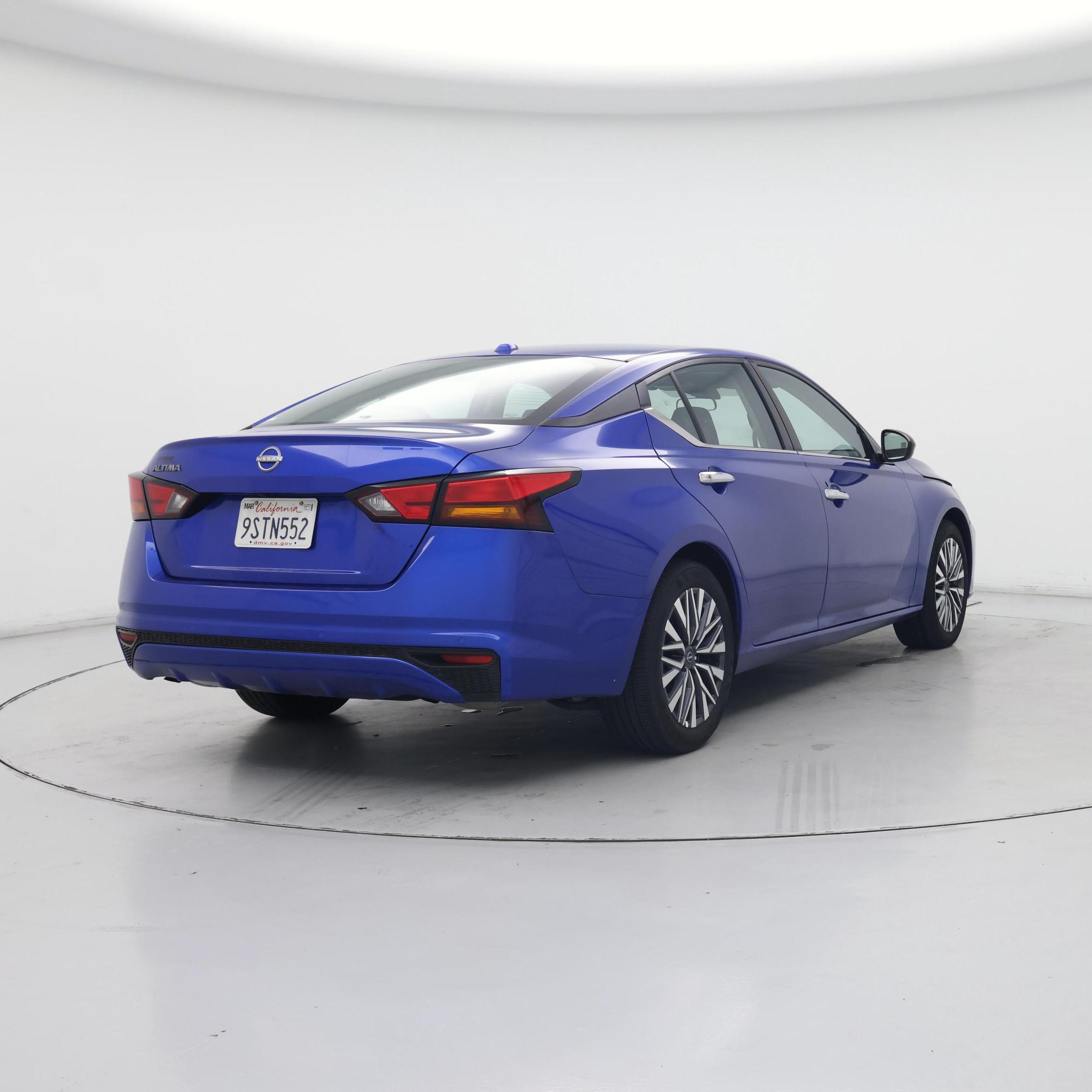 Thumbnail: 2025 Nissan Altima - 8