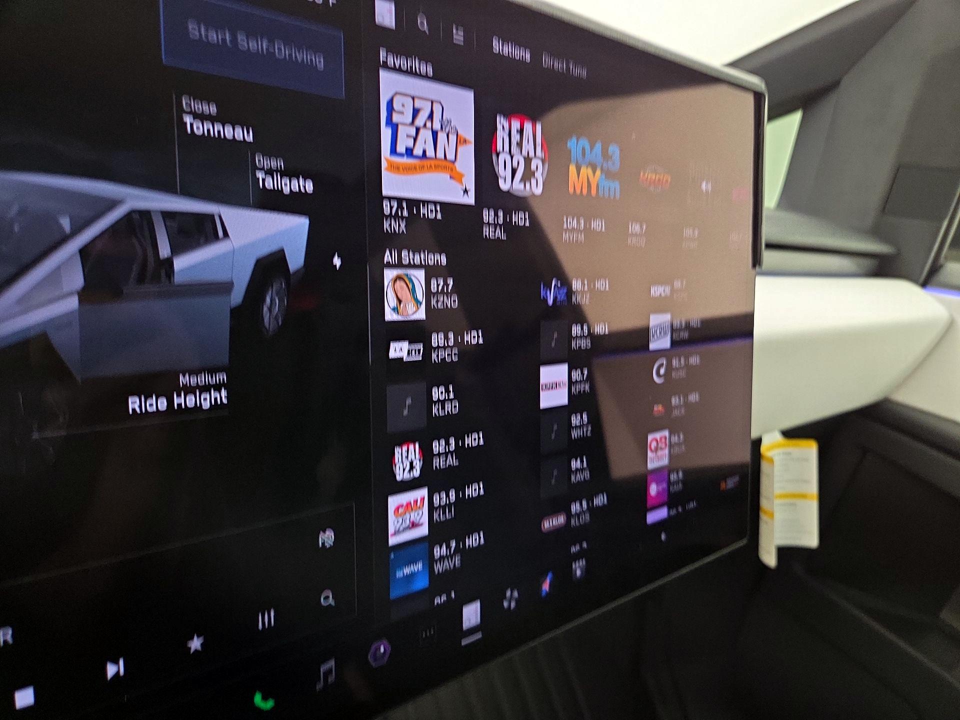Thumbnail: 2024 Tesla Cybertruck - 15