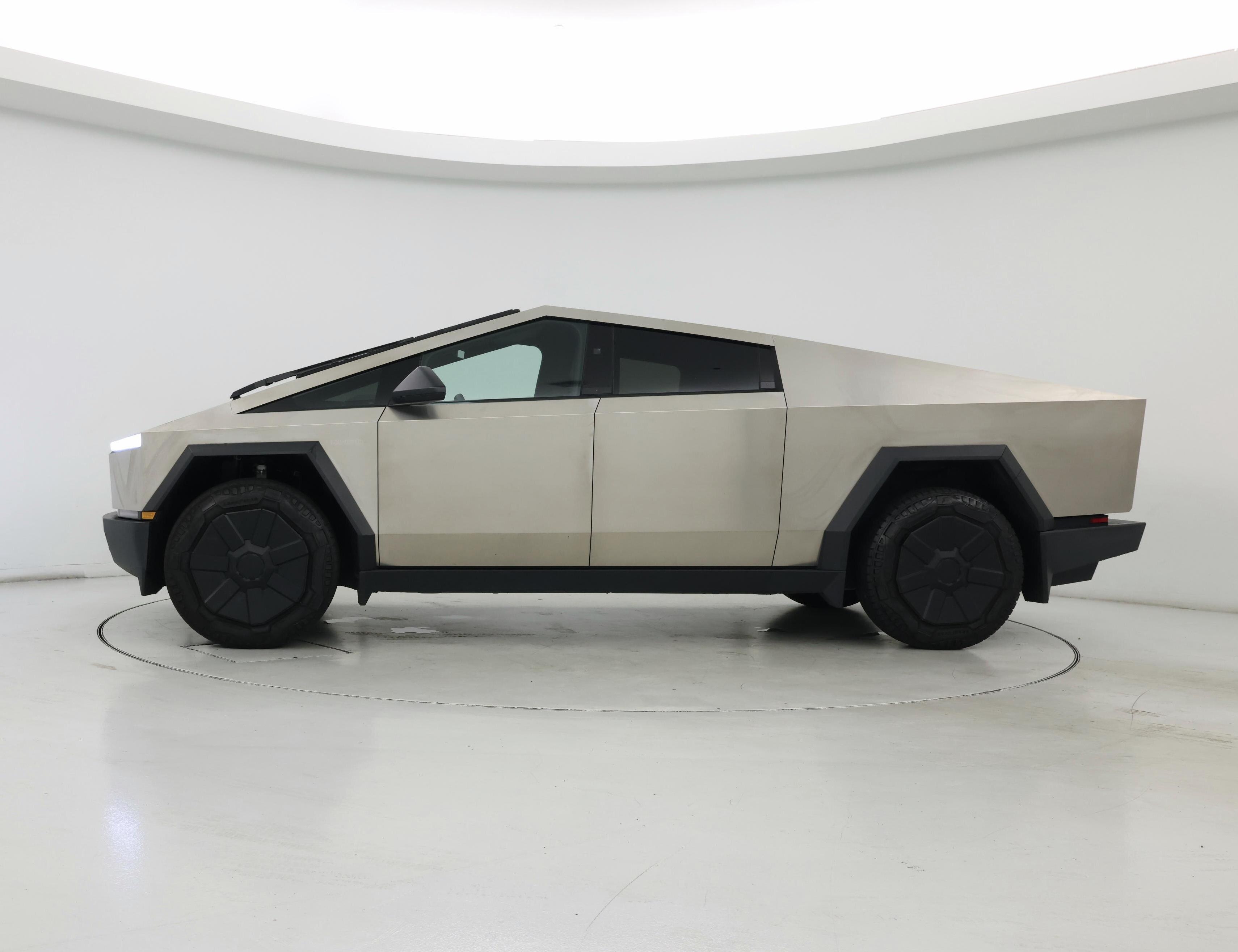 Thumbnail: 2024 Tesla Cybertruck - 3