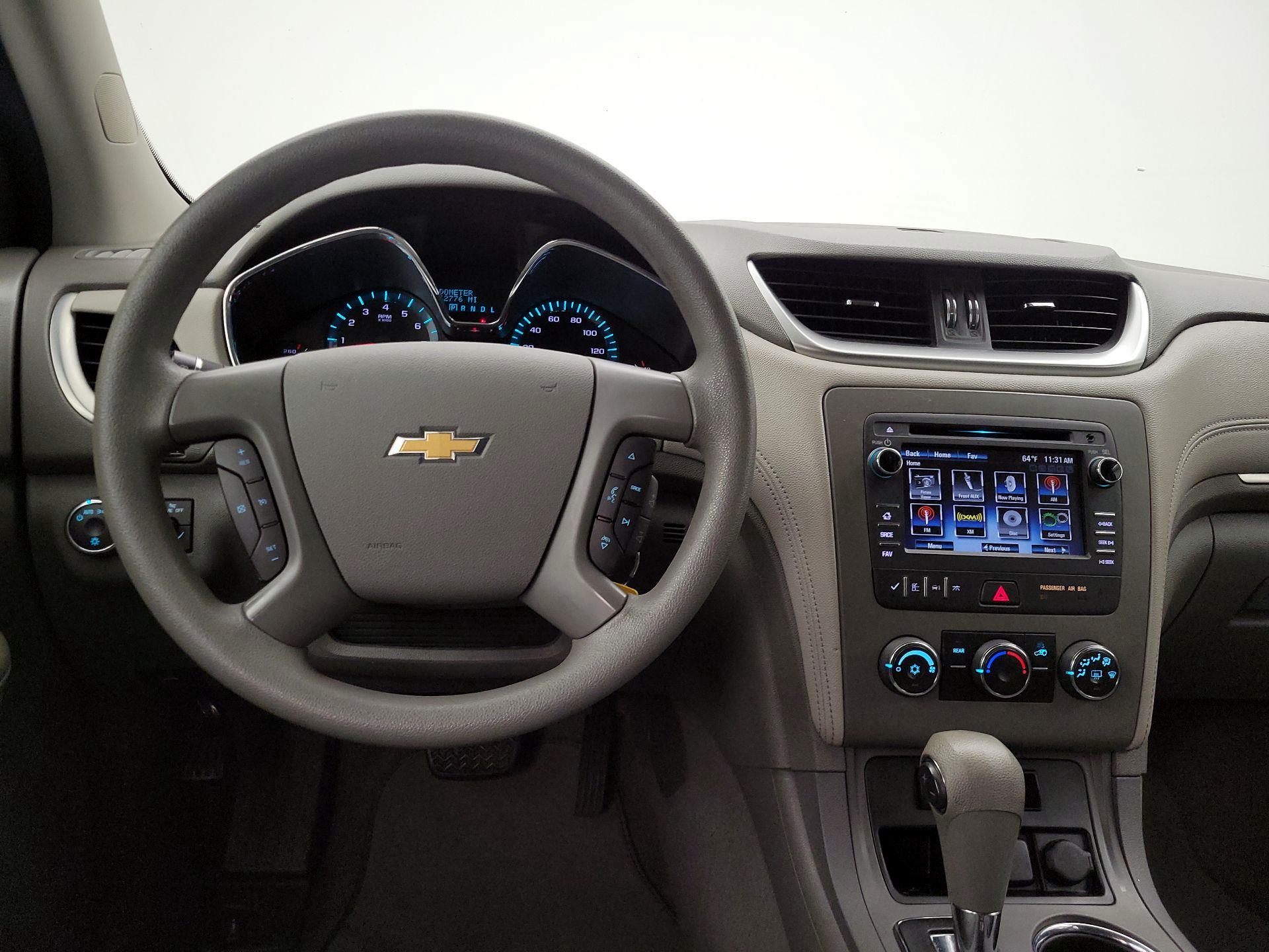 Thumbnail: 2015 Chevrolet Traverse - 10