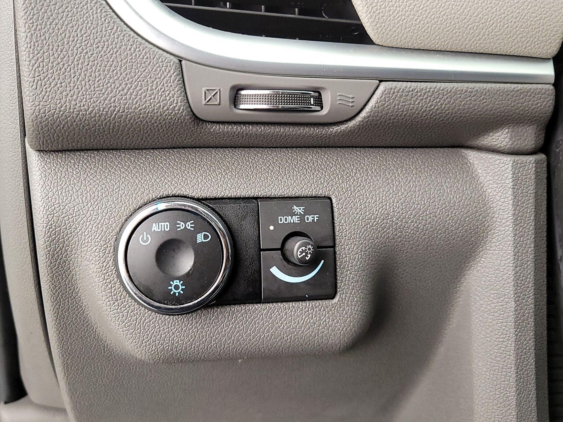 Thumbnail: 2015 Chevrolet Traverse - 13