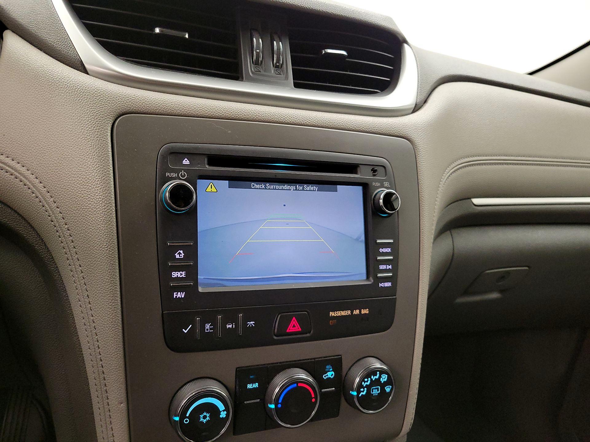 Thumbnail: 2015 Chevrolet Traverse - 14