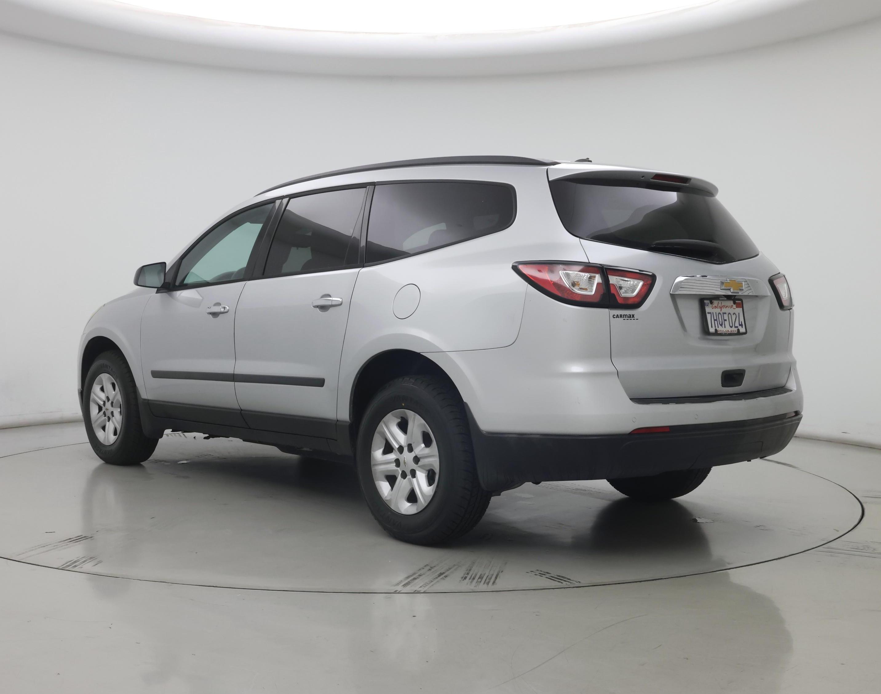 Thumbnail: 2015 Chevrolet Traverse - 2