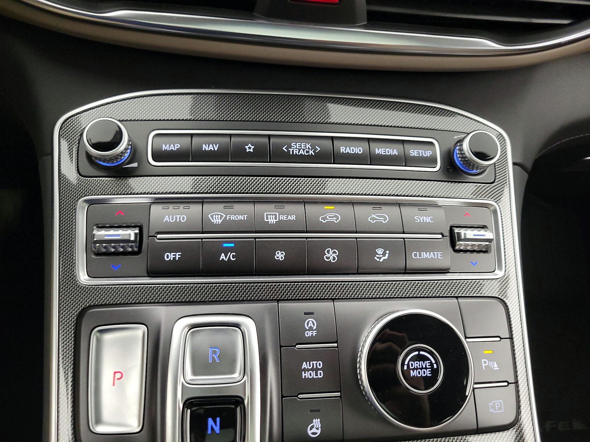 Thumbnail: 2023 Hyundai Santa Fe - 17