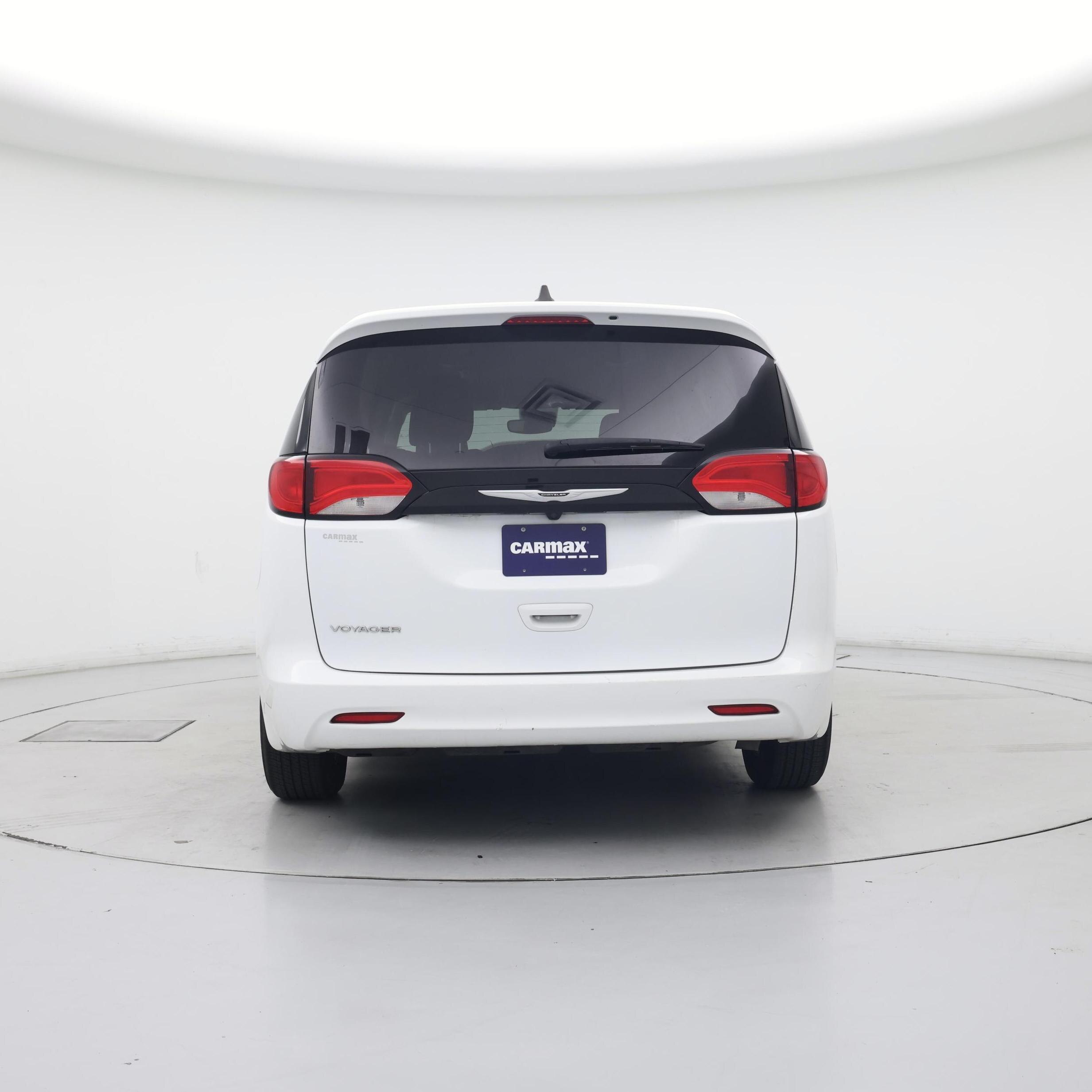 Thumbnail: 2023 Chrysler Voyager - 6