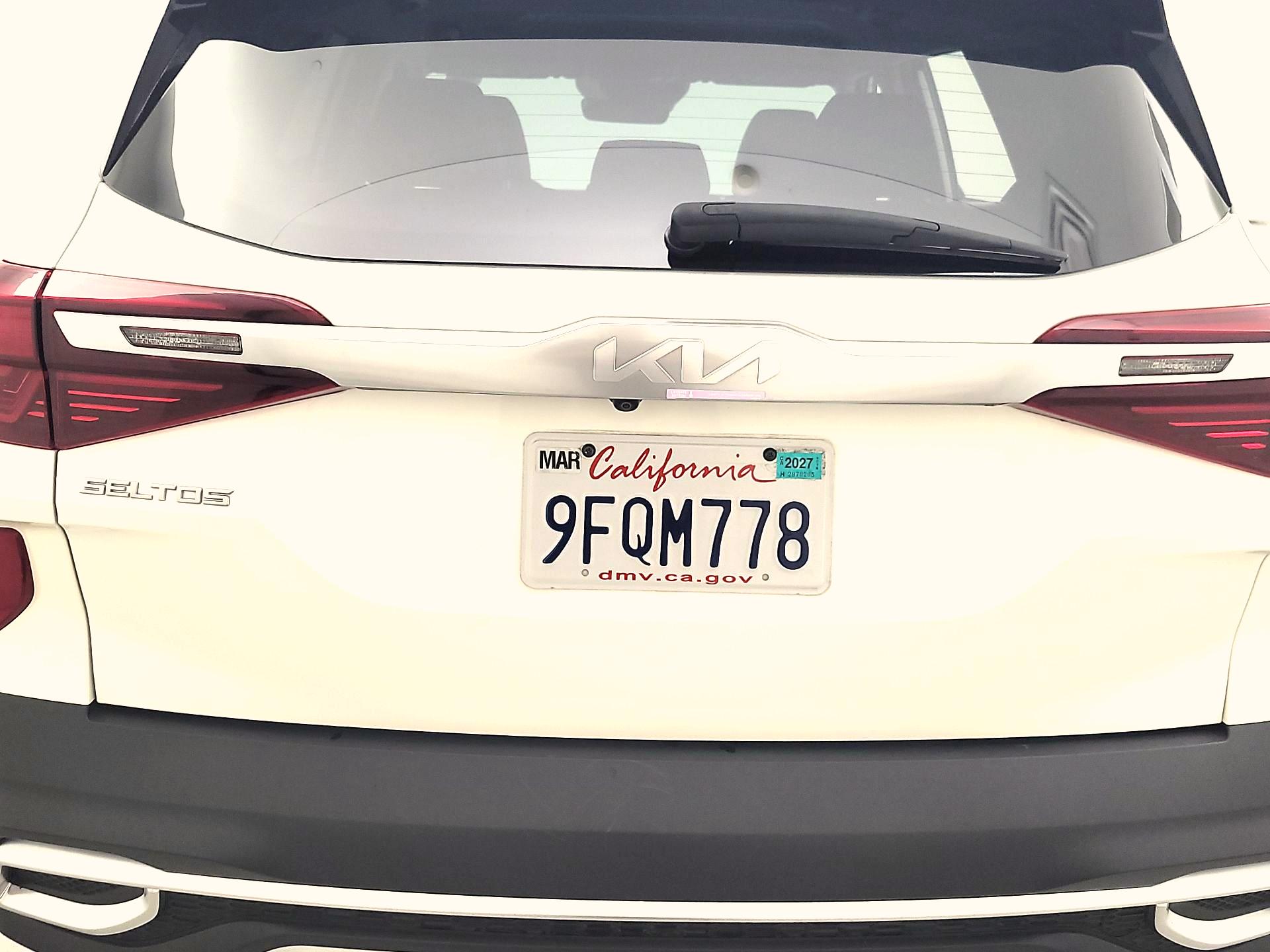 Thumbnail: 2023 Kia Seltos - 6