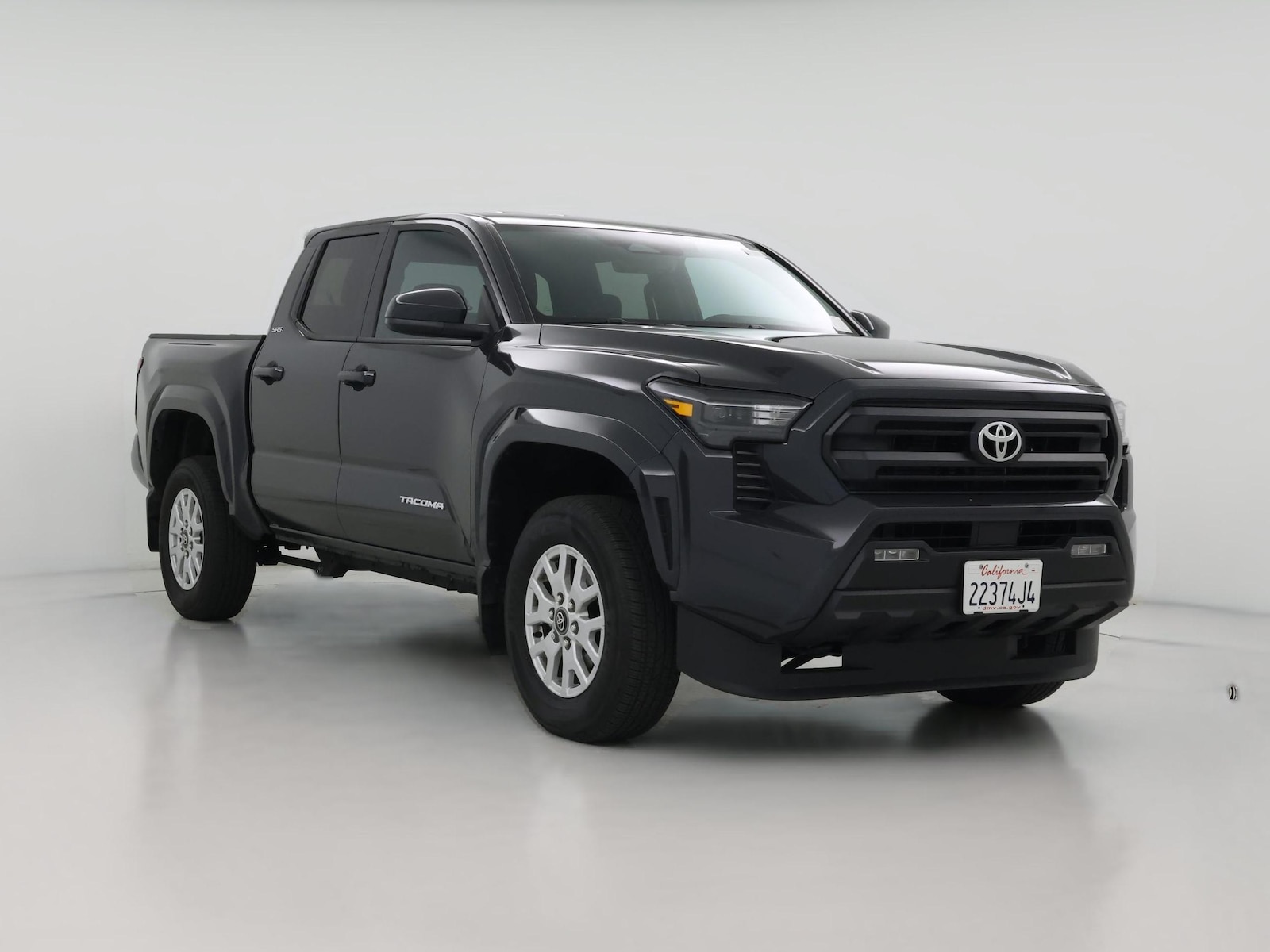2025 Toyota Tacoma SR5 - Photo 1