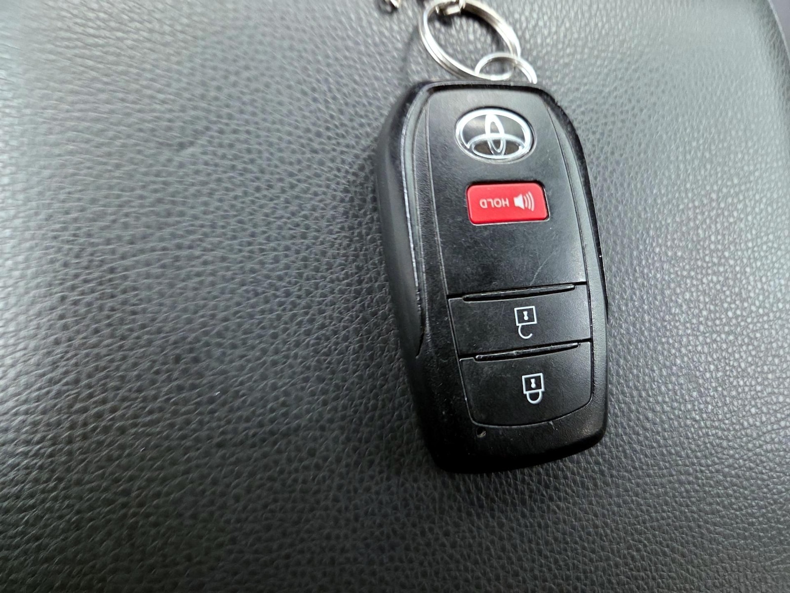 2025 Toyota Tacoma SR5 - Photo 23