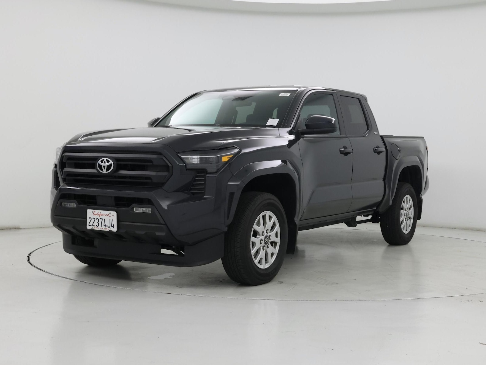 2025 Toyota Tacoma SR5 - Photo 5