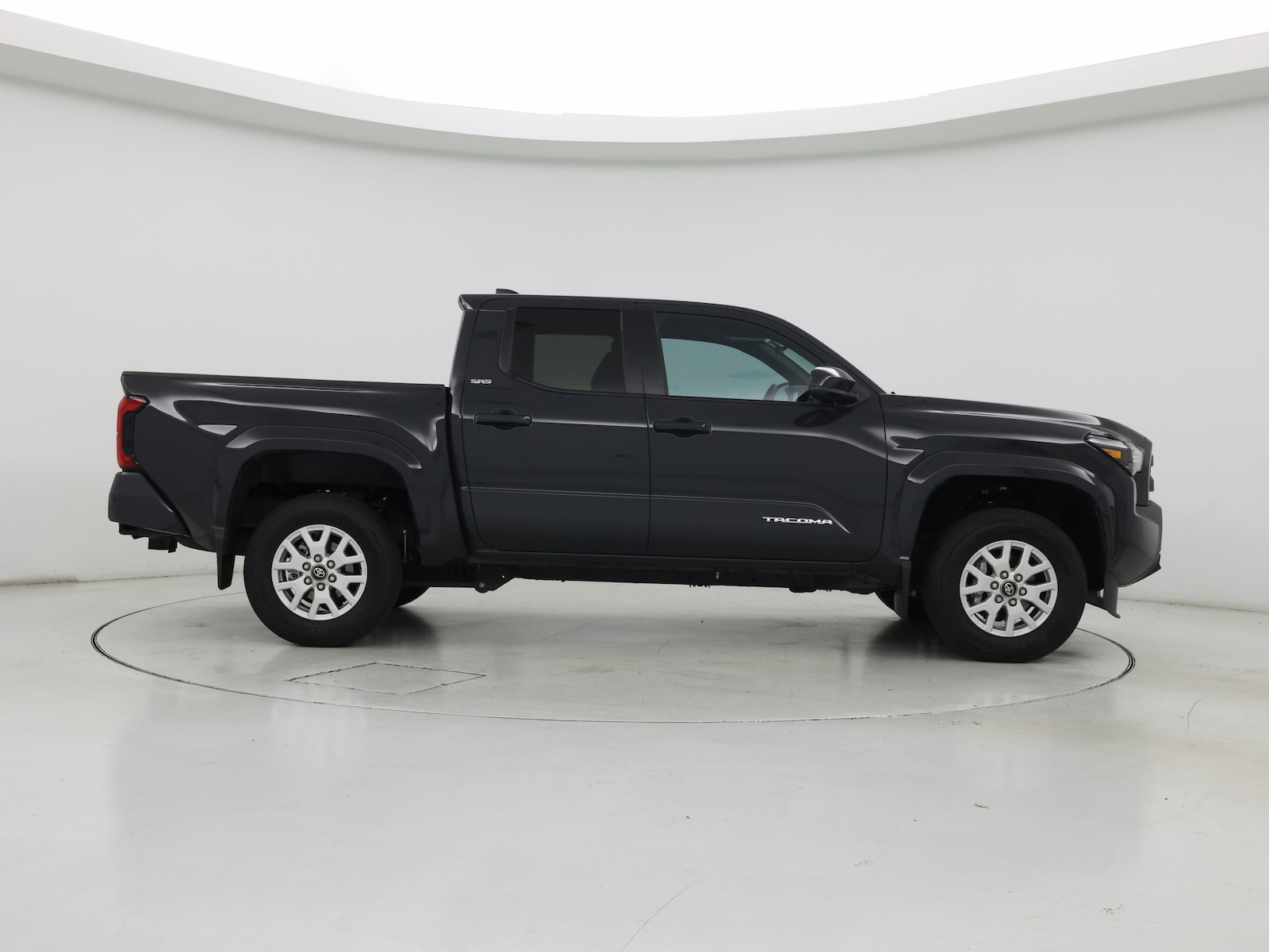 2025 Toyota Tacoma SR5 - Photo 8