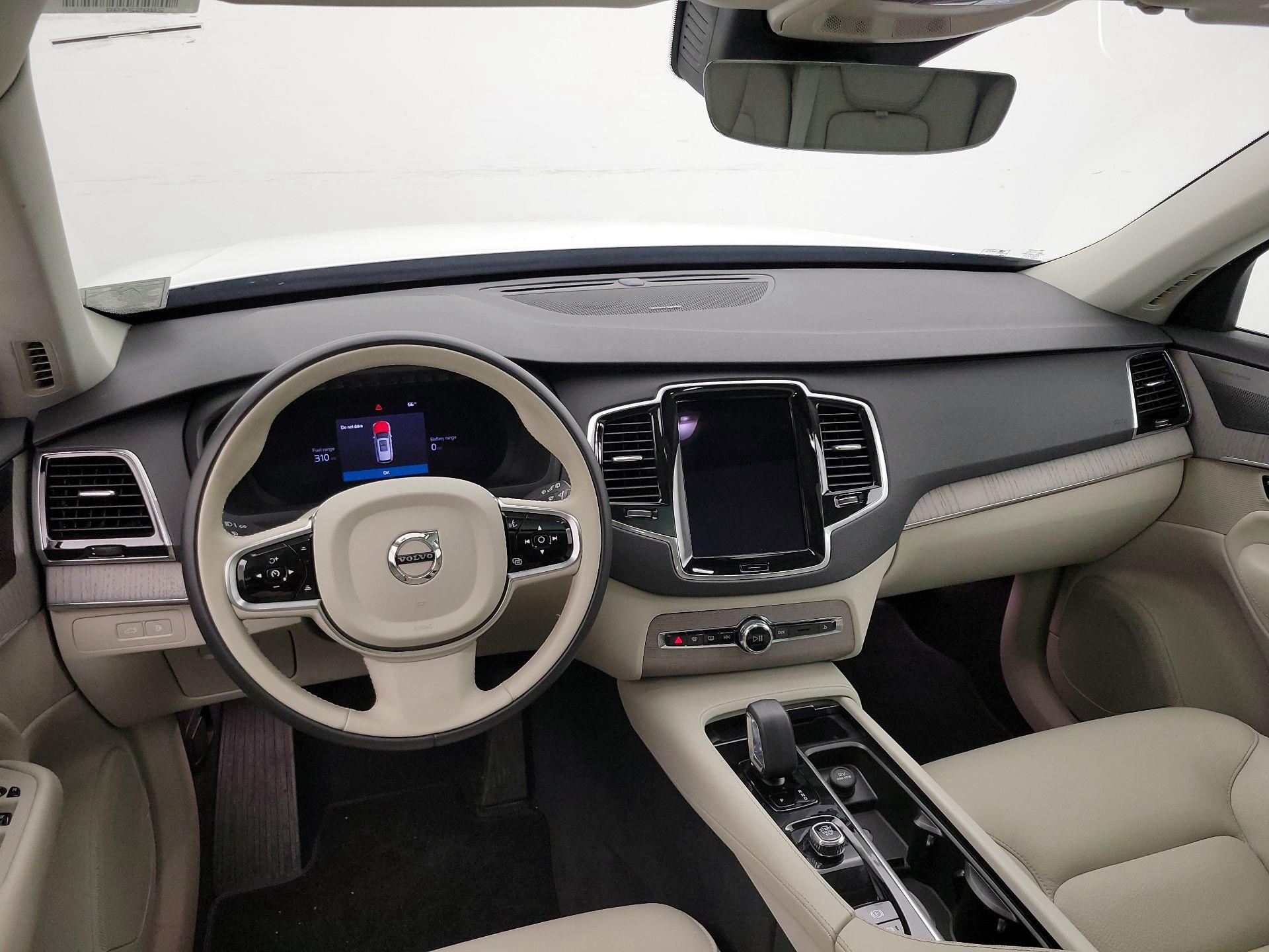 Thumbnail: 2025 Volvo XC90 - 9