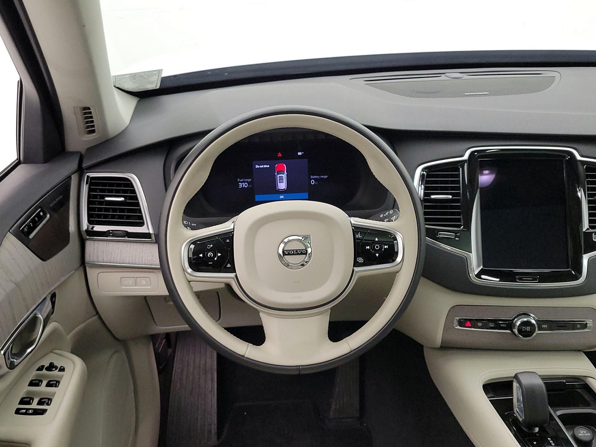 Thumbnail: 2025 Volvo XC90 - 10
