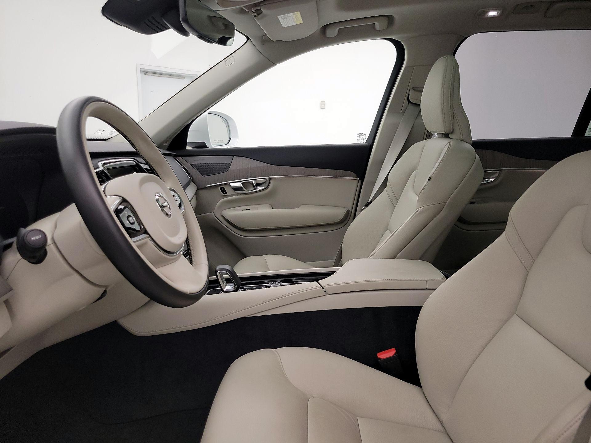Thumbnail: 2025 Volvo XC90 - 11