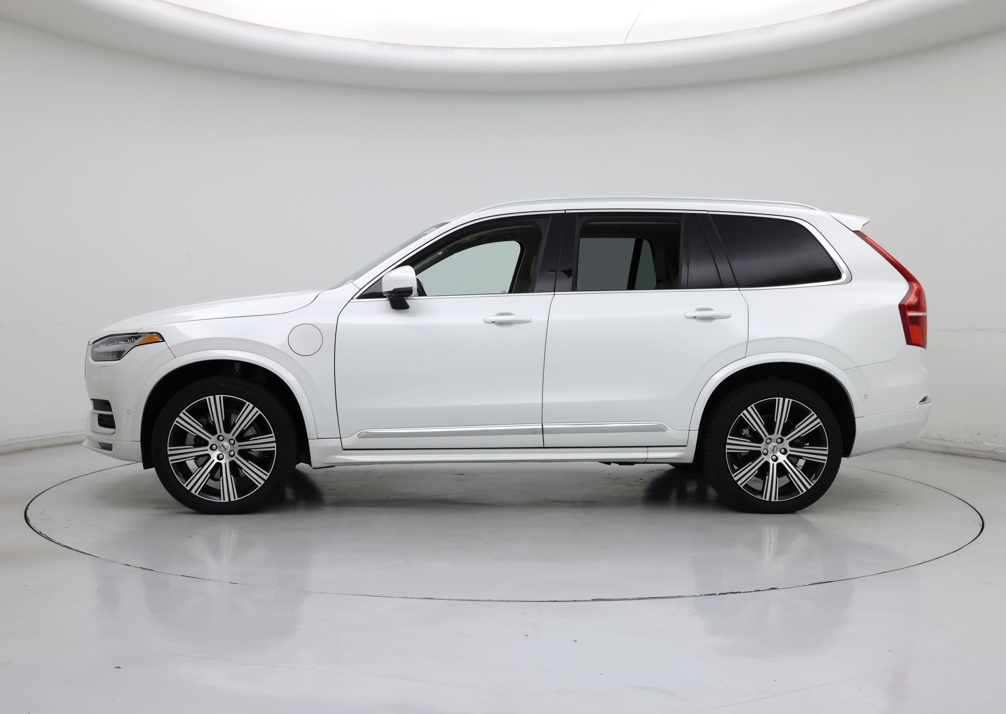 Thumbnail: 2025 Volvo XC90 - 3