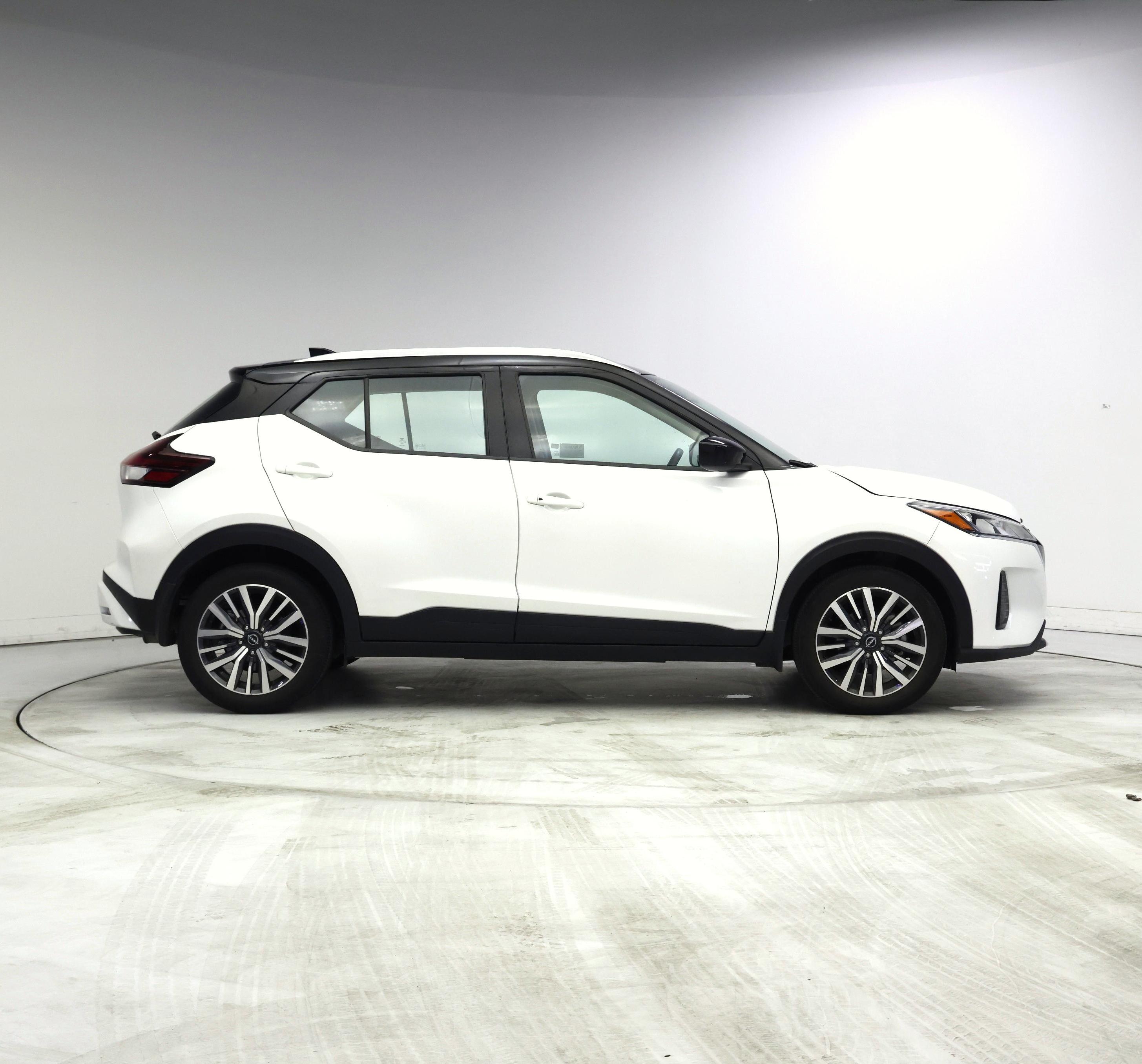 Thumbnail: 2023 Nissan Kicks - 7