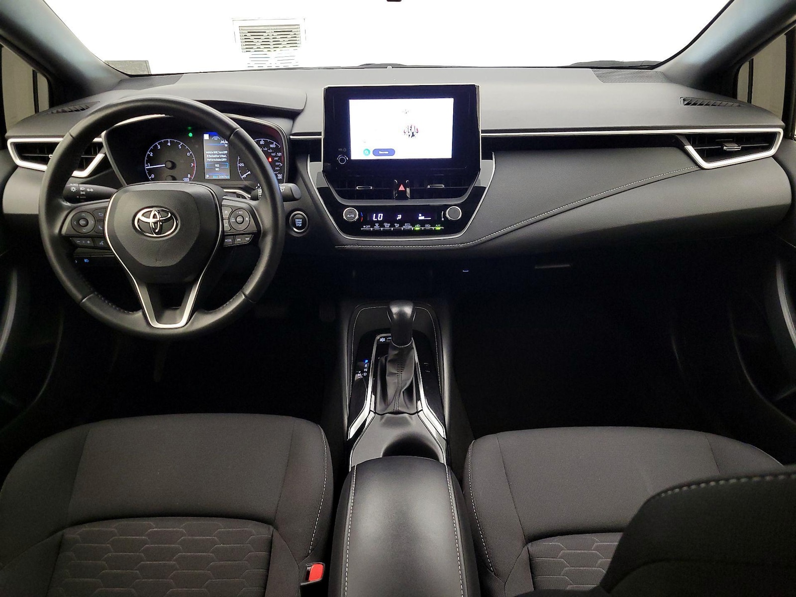 2023 Toyota Corolla Hatchback SE - Photo 10