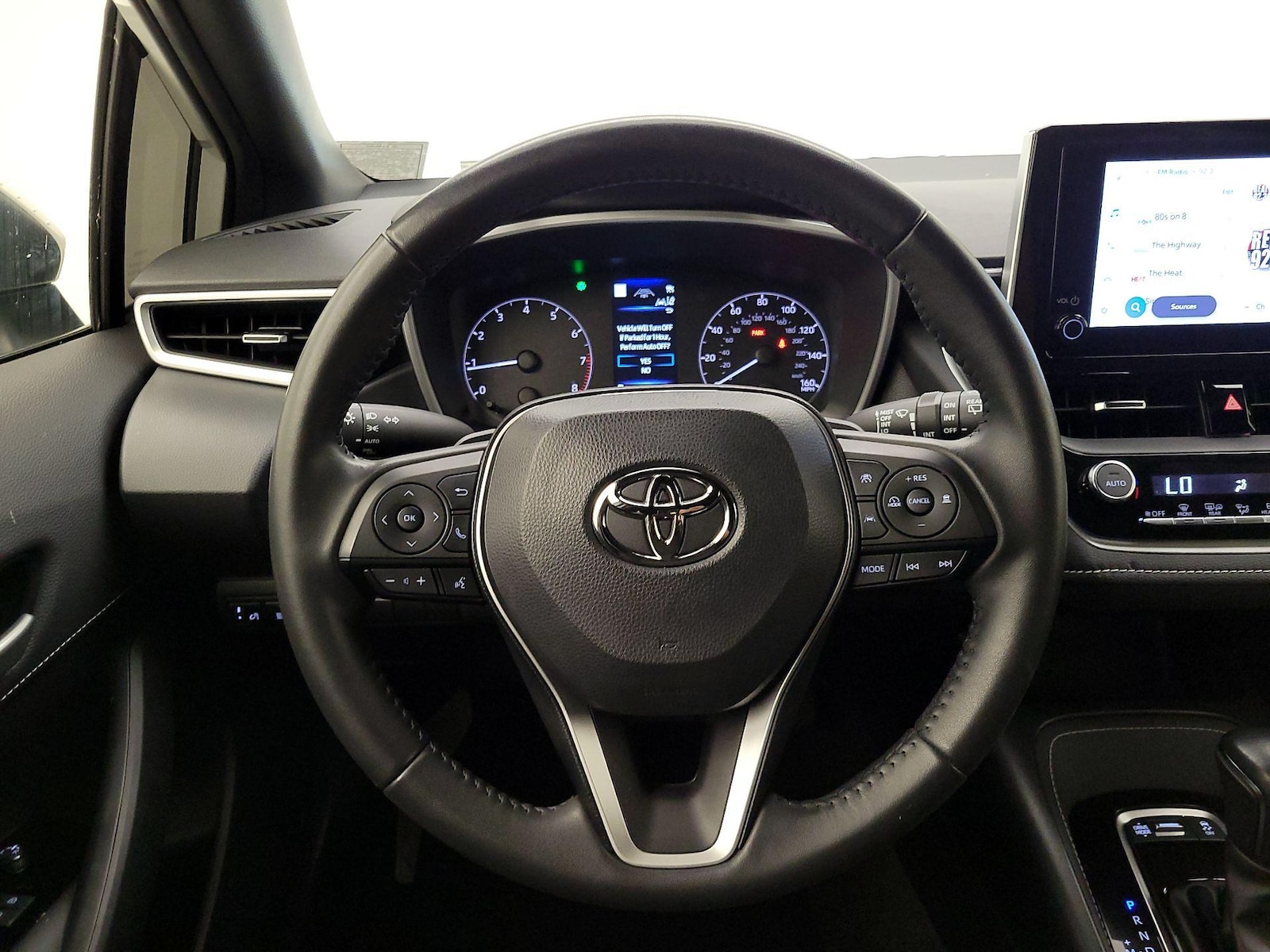 2023 Toyota Corolla Hatchback SE - Photo 11