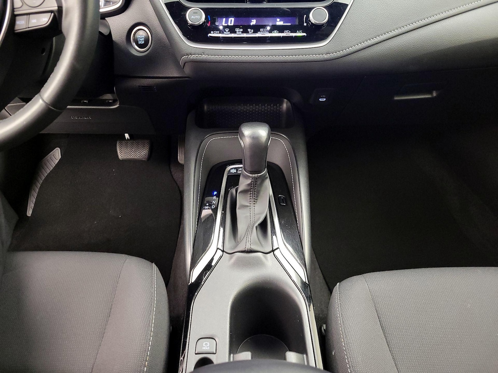 2023 Toyota Corolla Hatchback SE - Photo 18