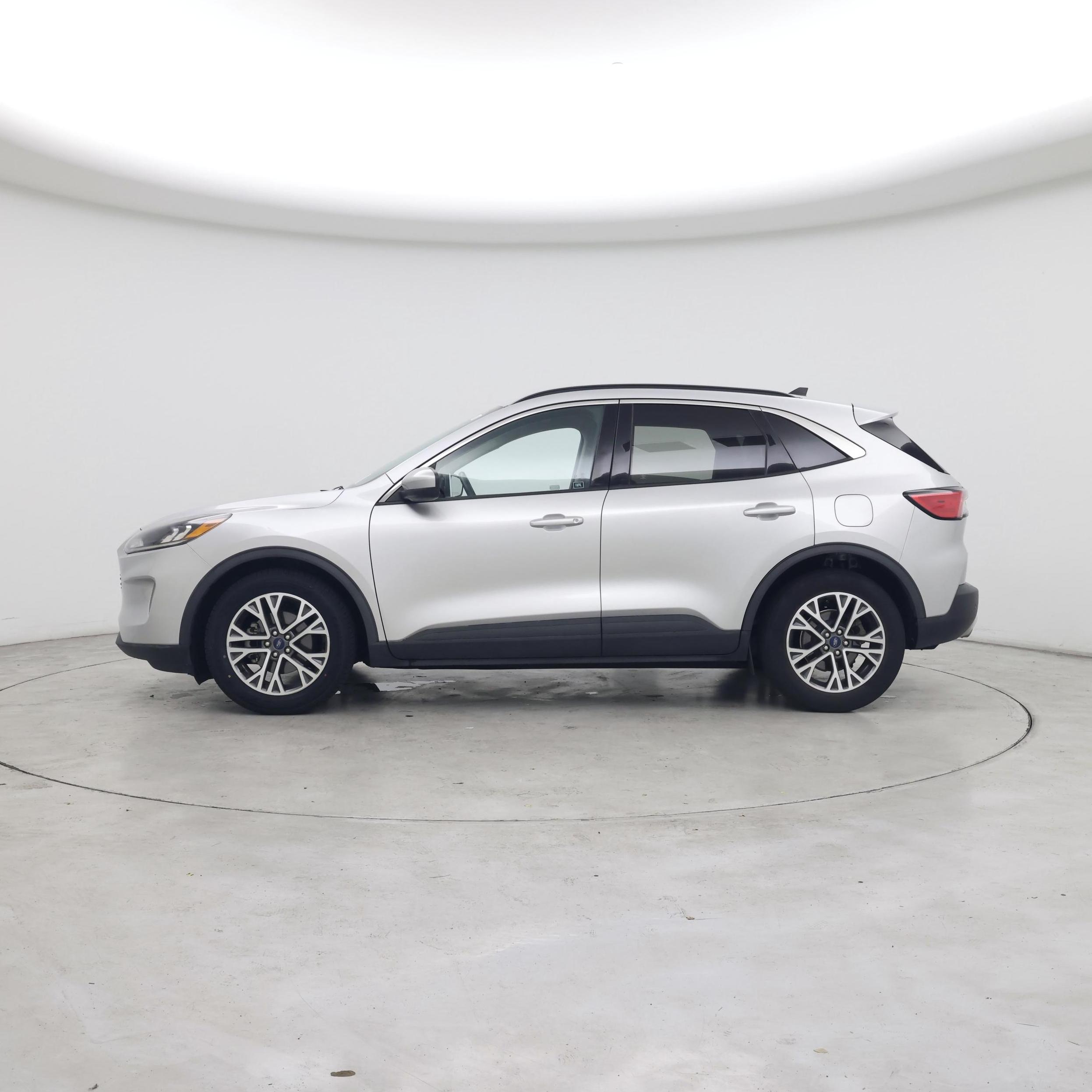 Thumbnail: 2020 Ford Escape - 3
