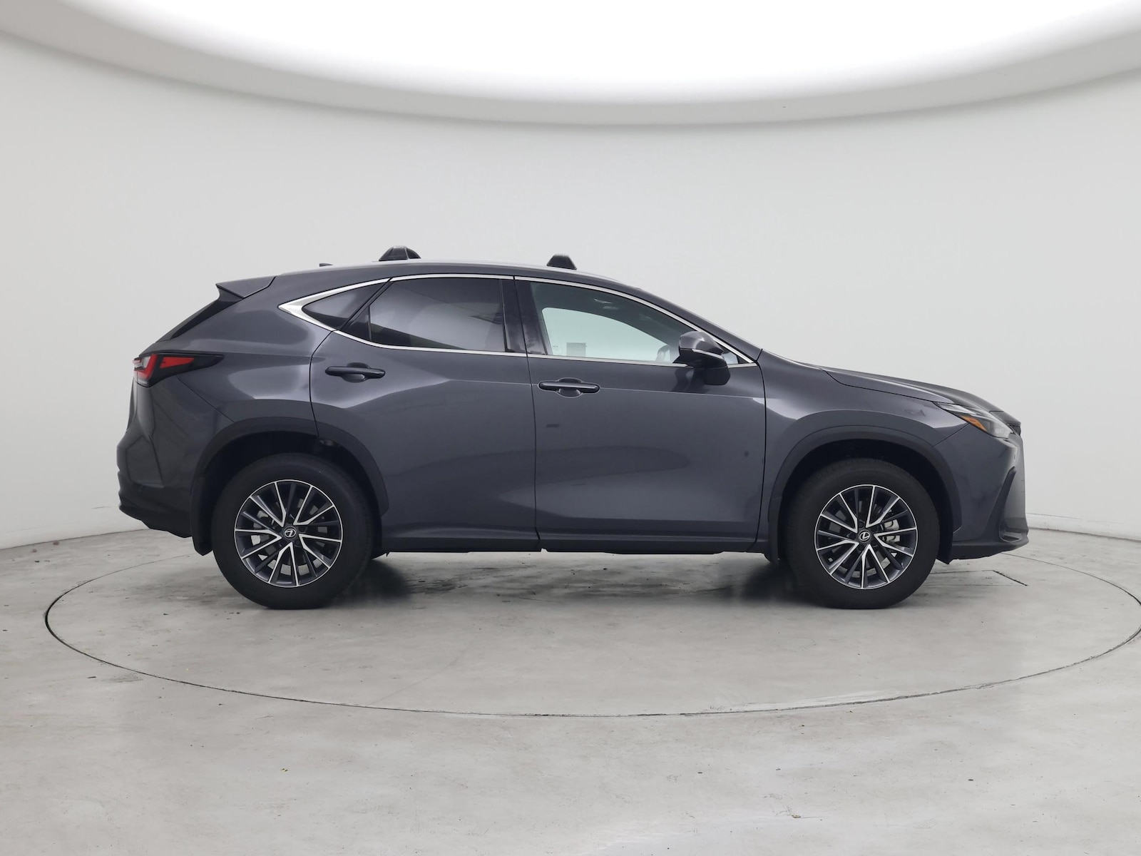 2025 Lexus NX 350 - Photo 8