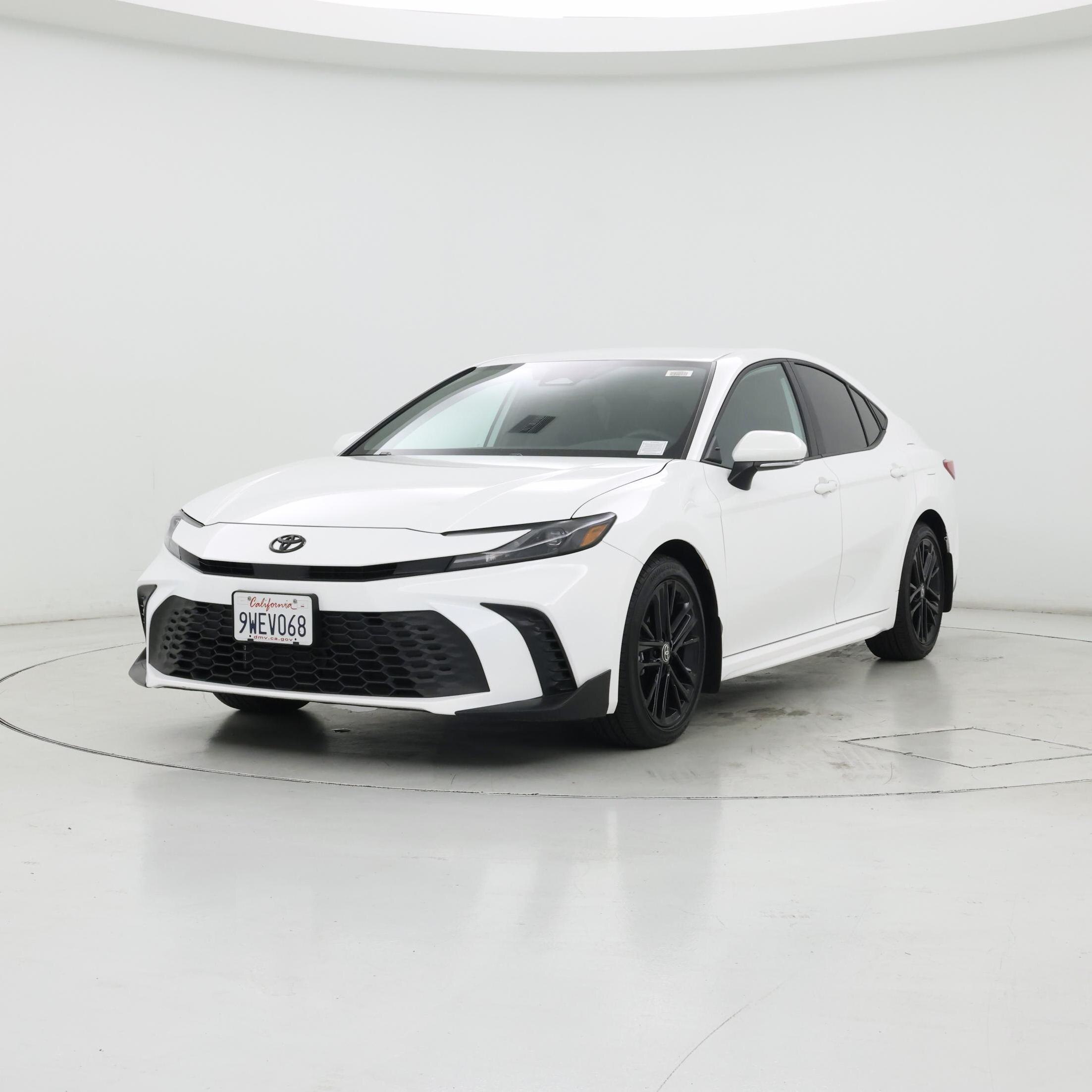 Thumbnail: 2026 Toyota Camry - 4