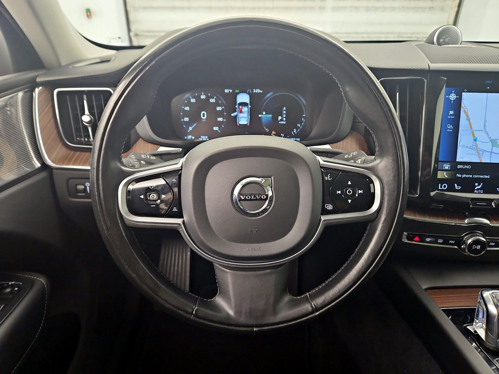 Thumbnail: 2019 Volvo XC60 - 10