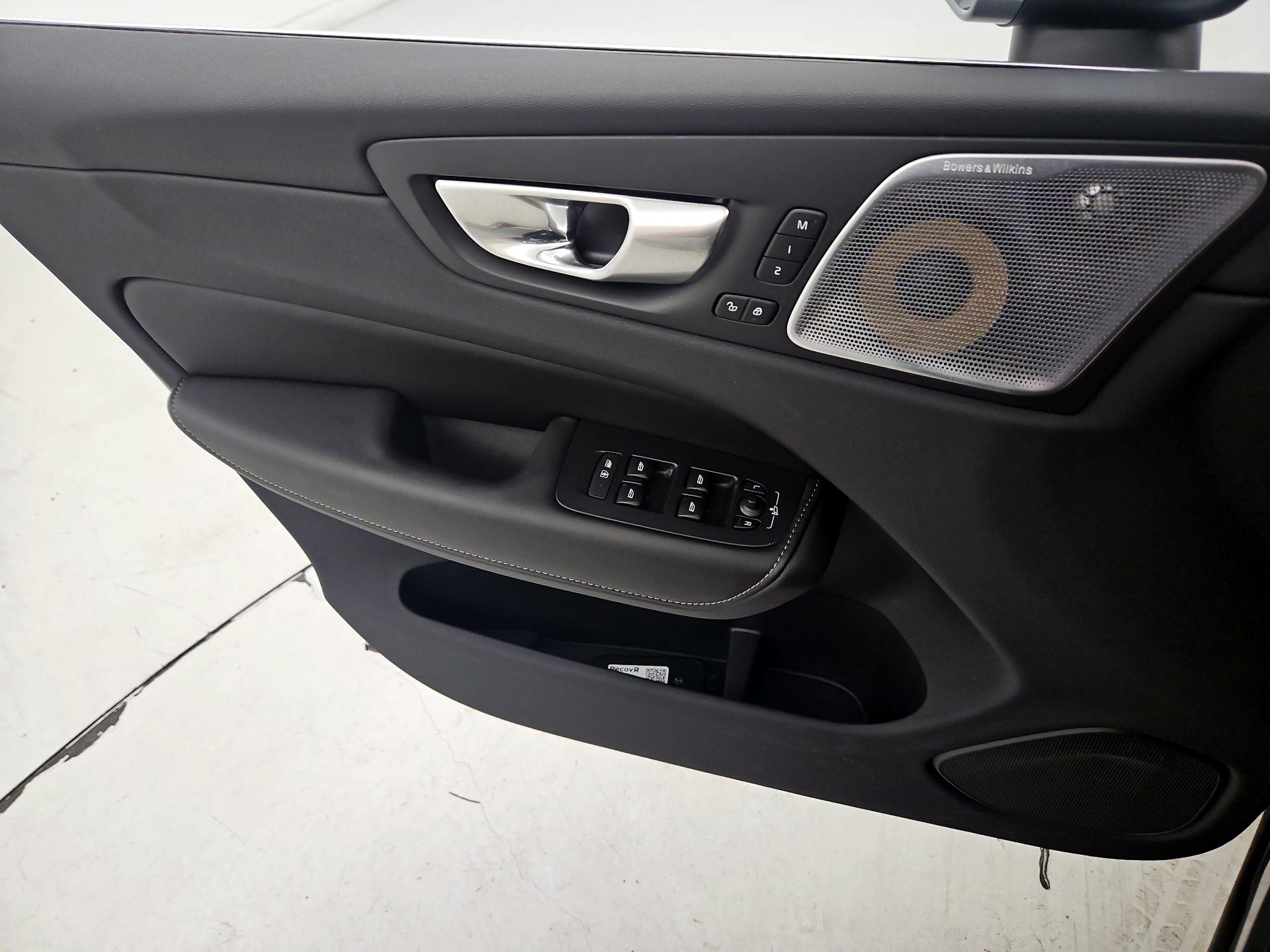 Thumbnail: 2019 Volvo XC60 - 12