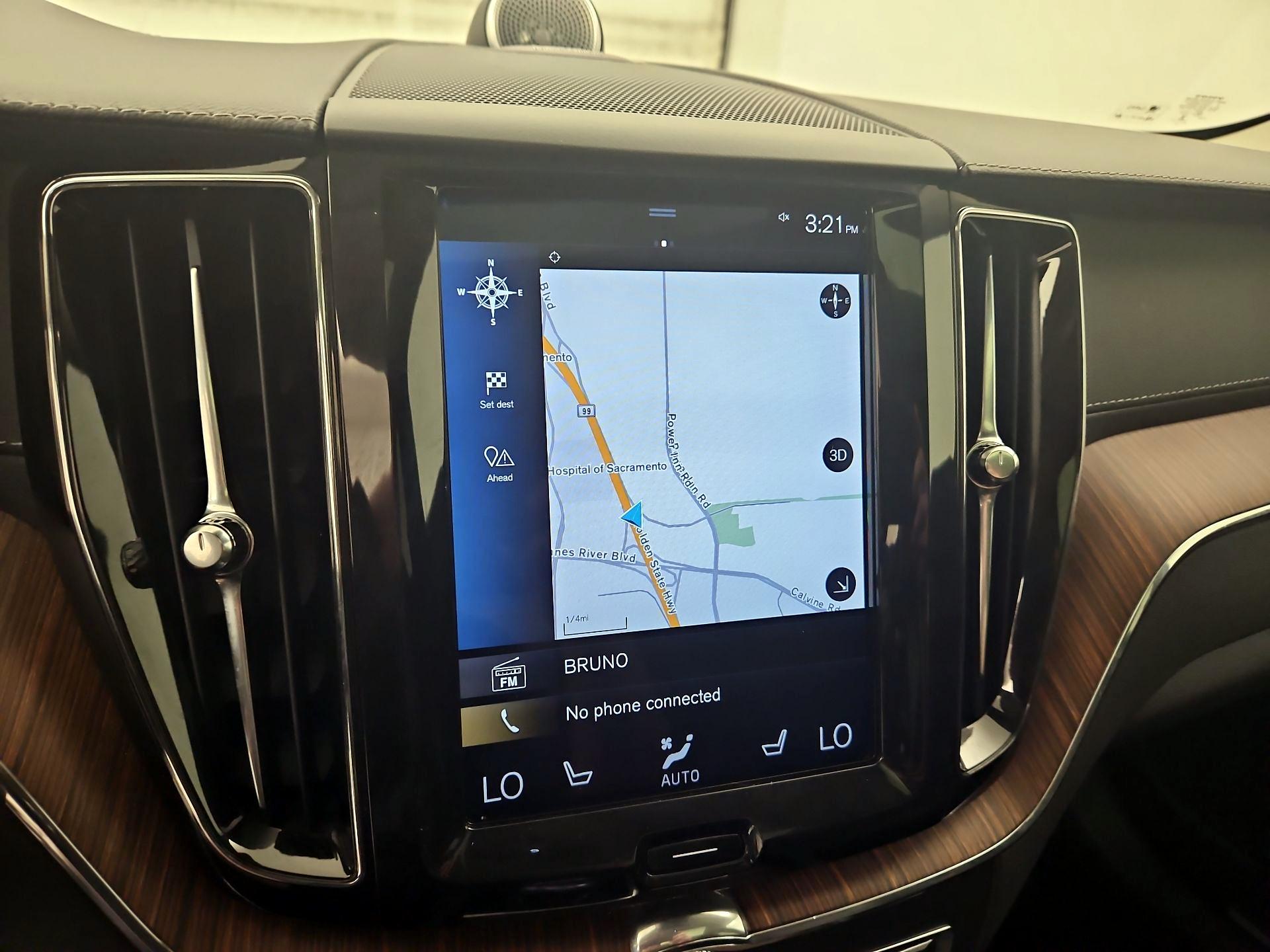 Thumbnail: 2019 Volvo XC60 - 14