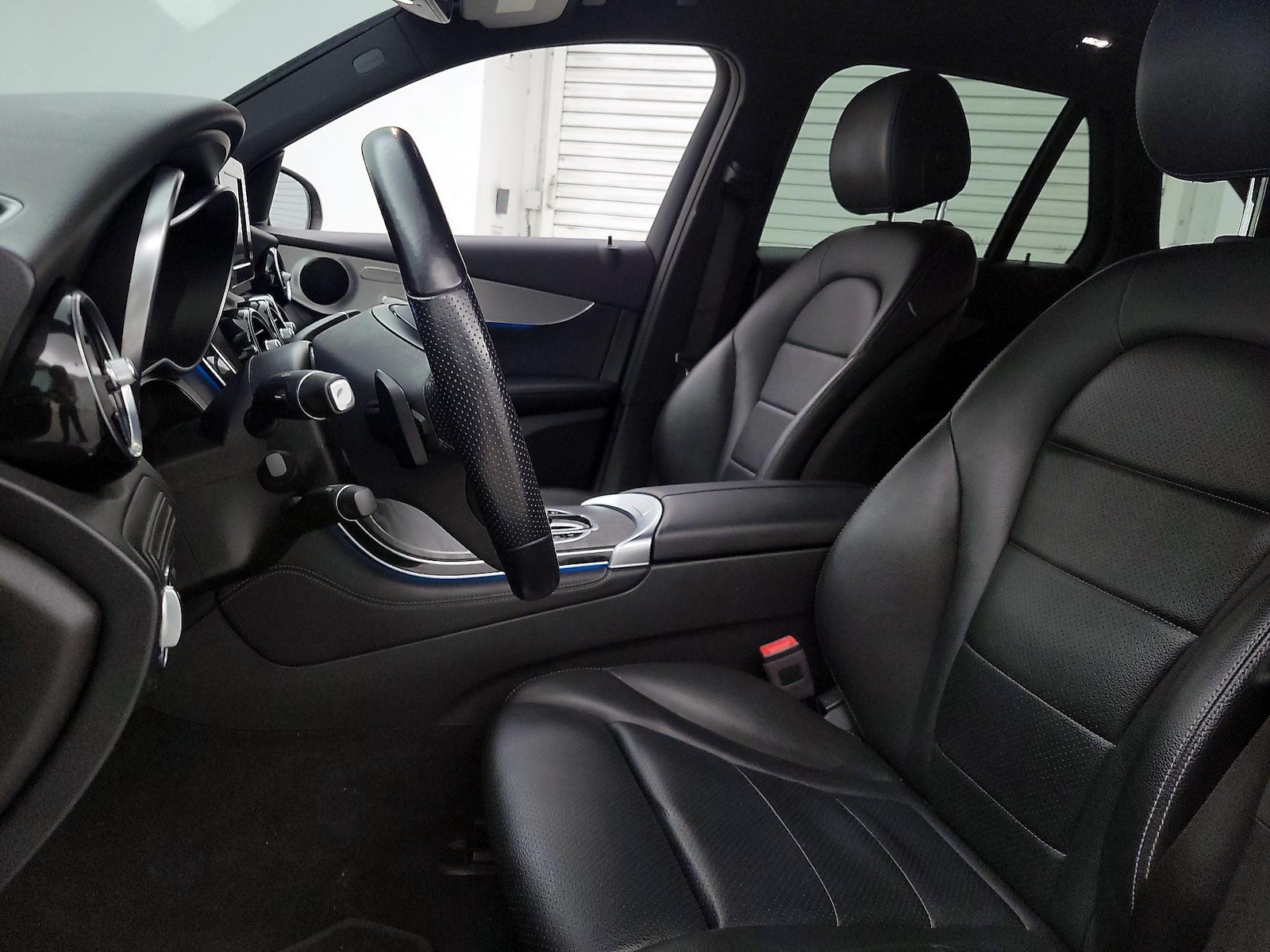 2019 Mercedes-Benz GLC GLC300 - Photo 12