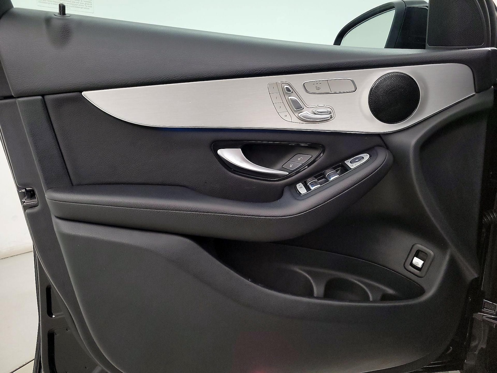 2019 Mercedes-Benz GLC GLC300 - Photo 13
