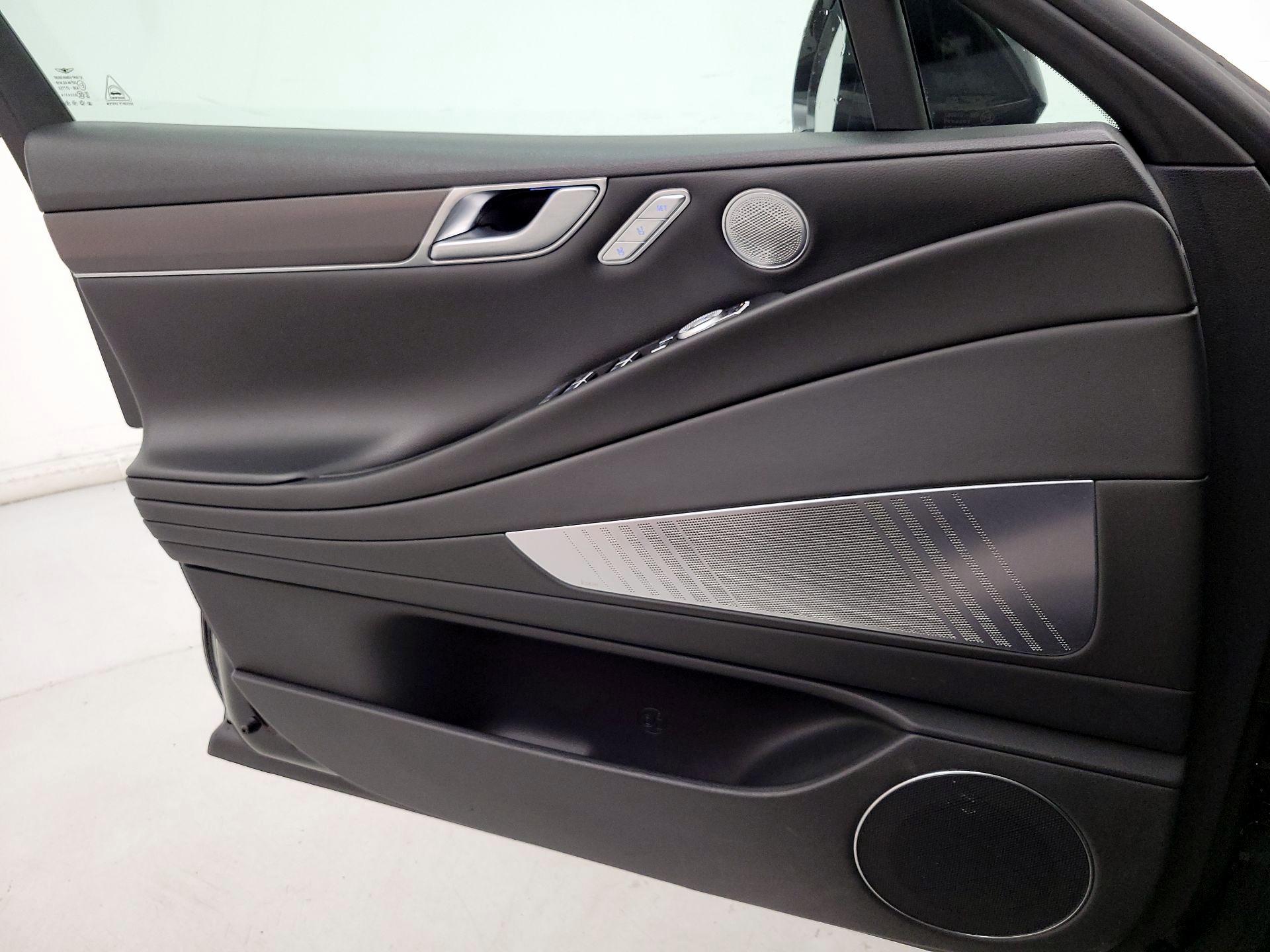 Thumbnail: 2023 Genesis G80 - 12