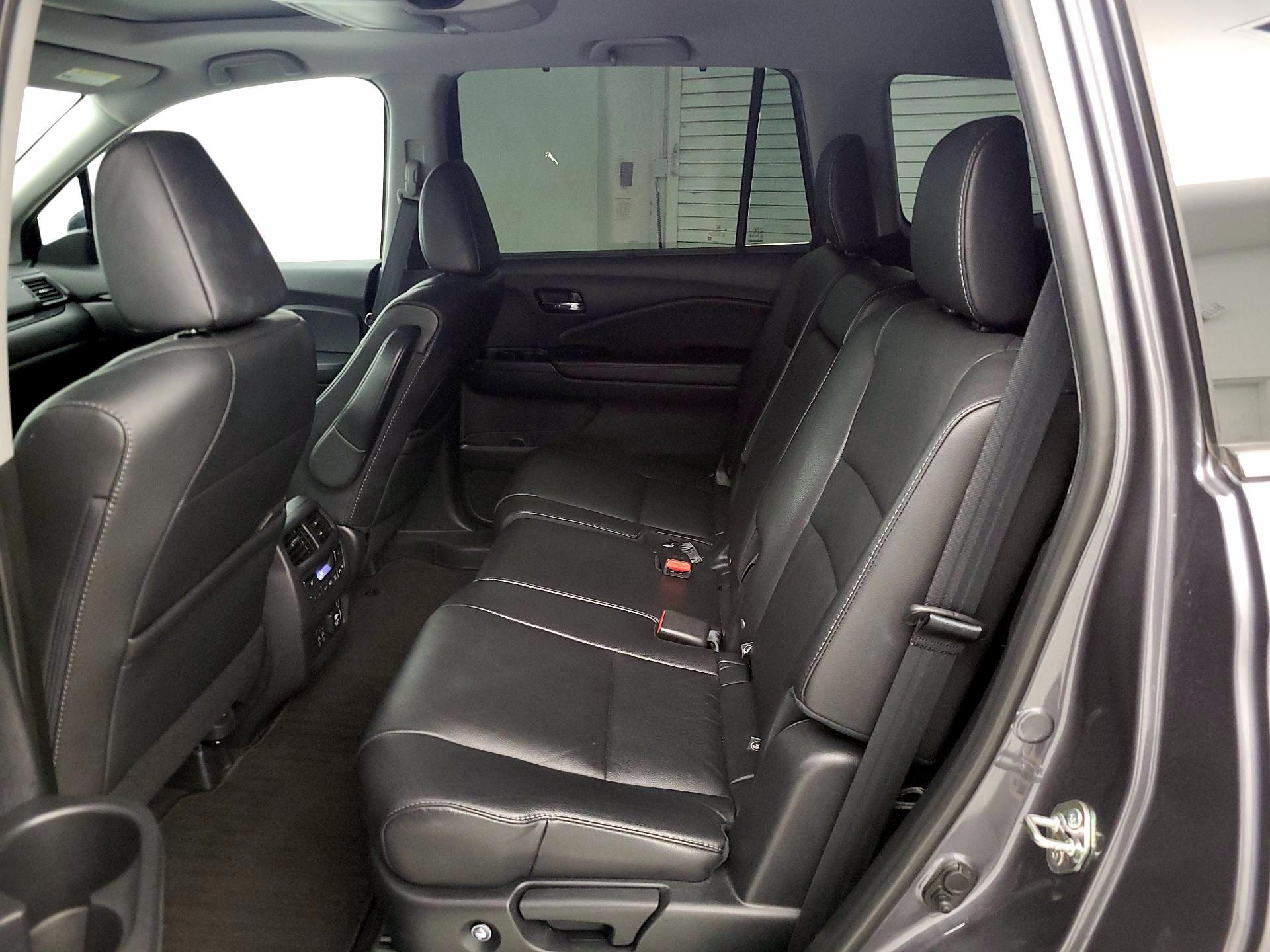 Thumbnail: 2019 Honda Pilot - 20