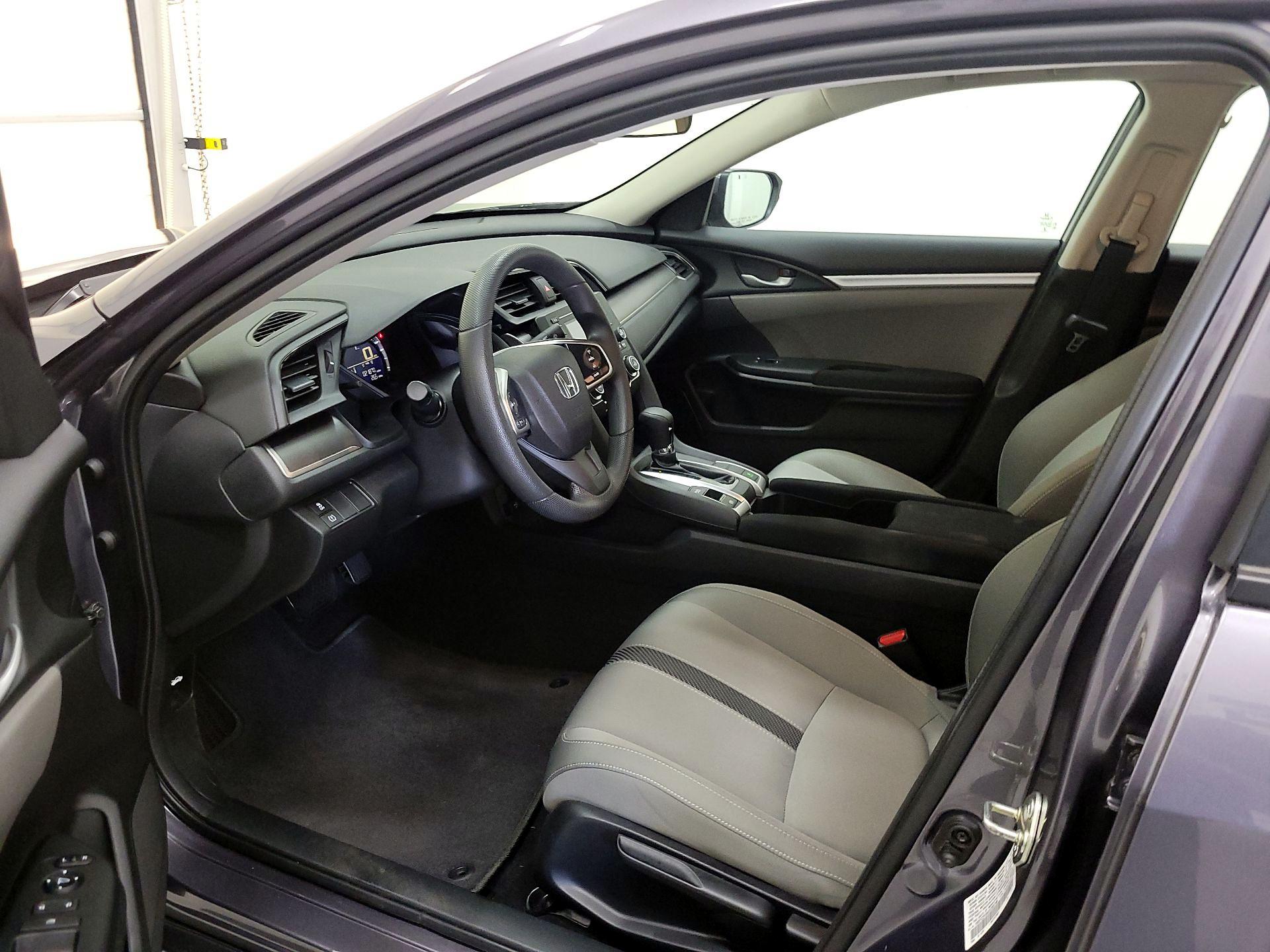 Thumbnail: 2016 Honda Civic - 11