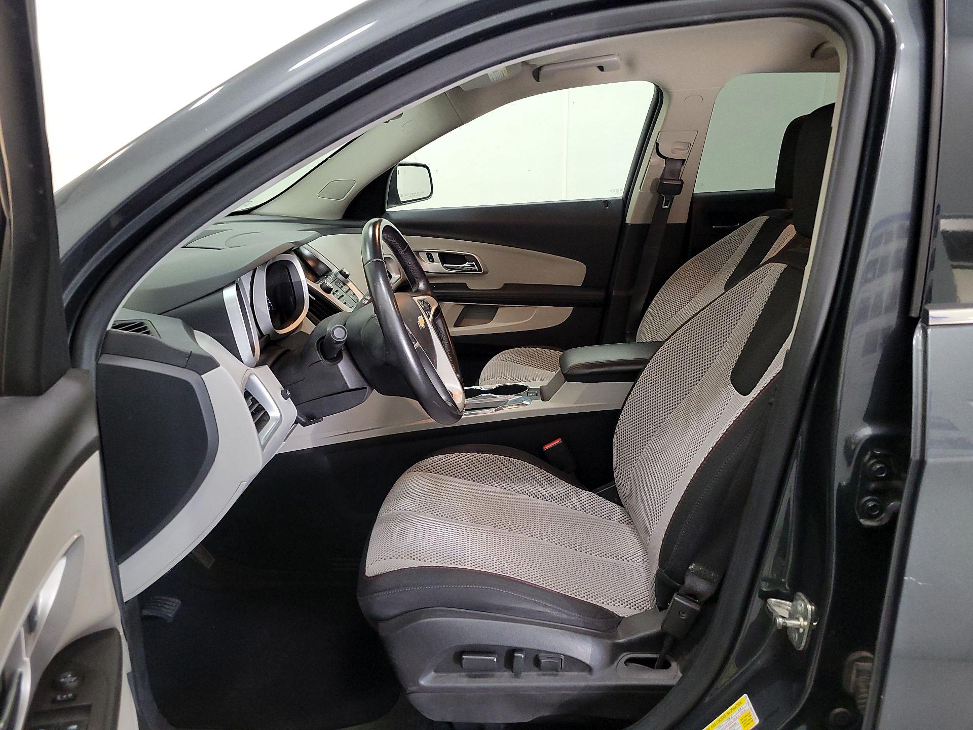 Thumbnail: 2017 Chevrolet Equinox - 11