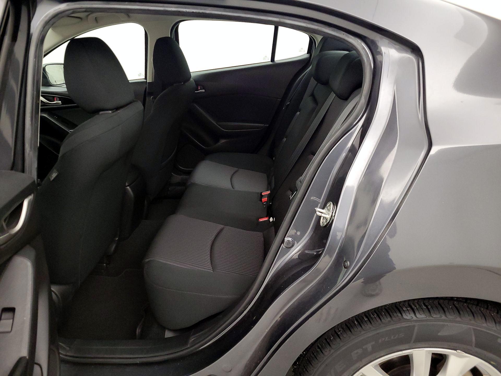 Thumbnail: 2015 Mazda Mazda3 - 19