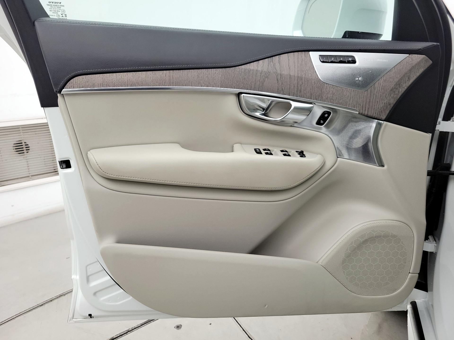 Thumbnail: 2022 Volvo XC90 - 12
