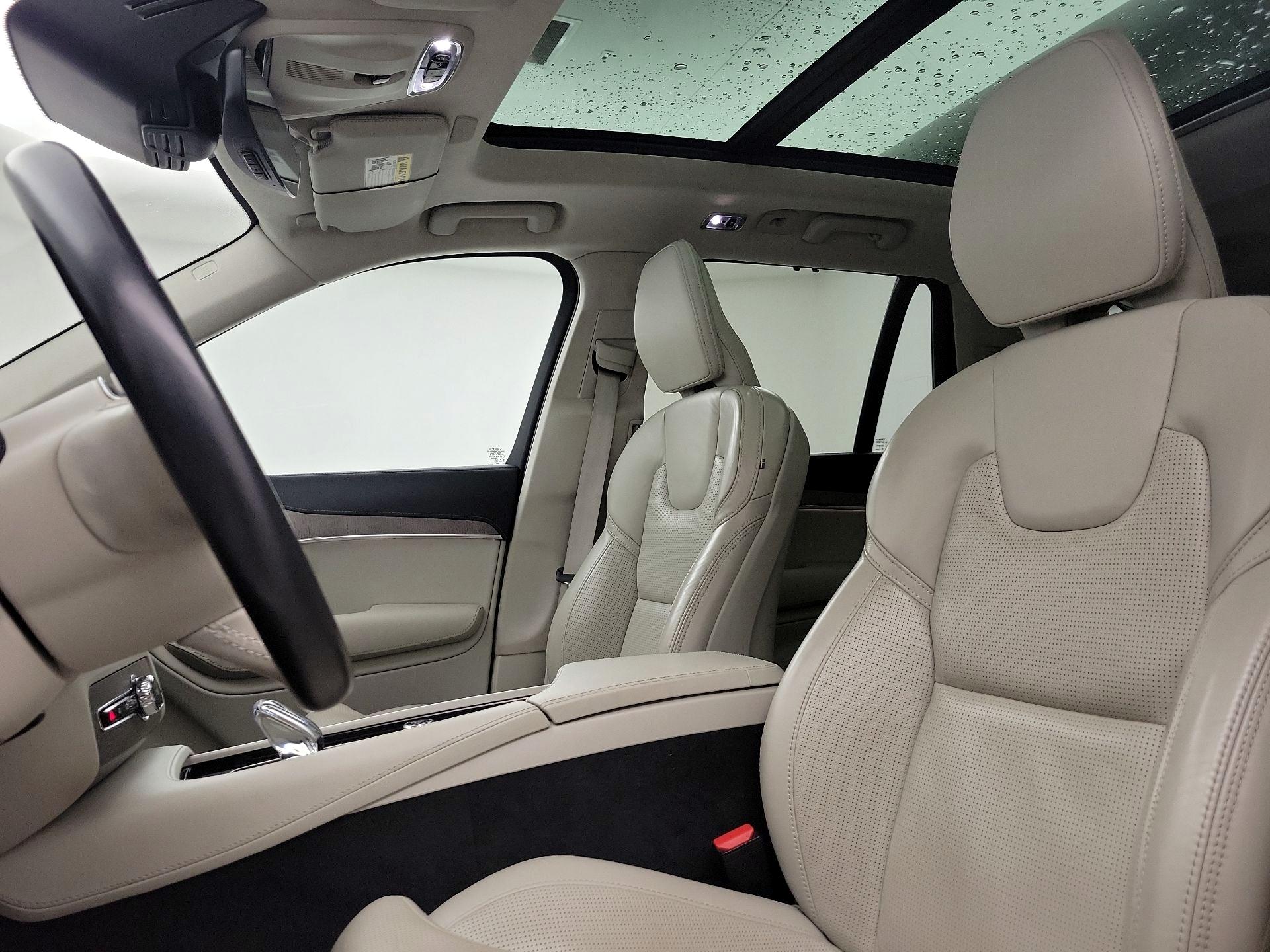 Thumbnail: 2022 Volvo XC90 - 19