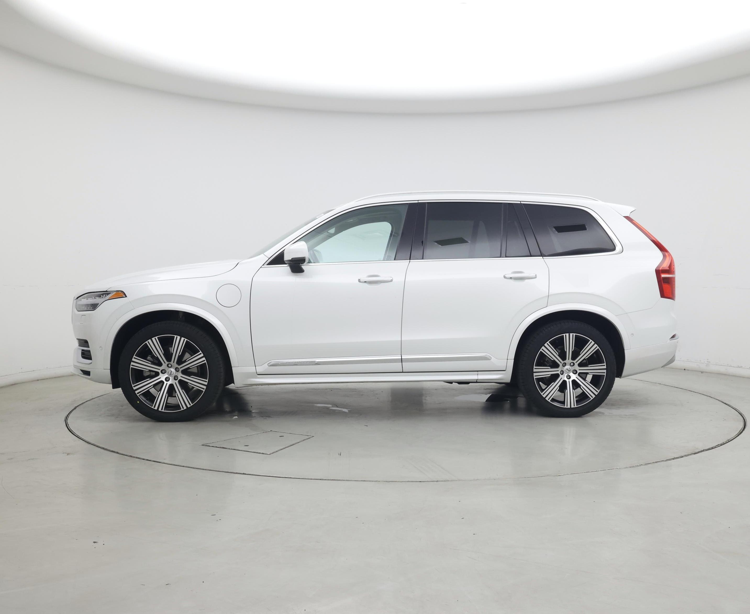 Thumbnail: 2022 Volvo XC90 - 3