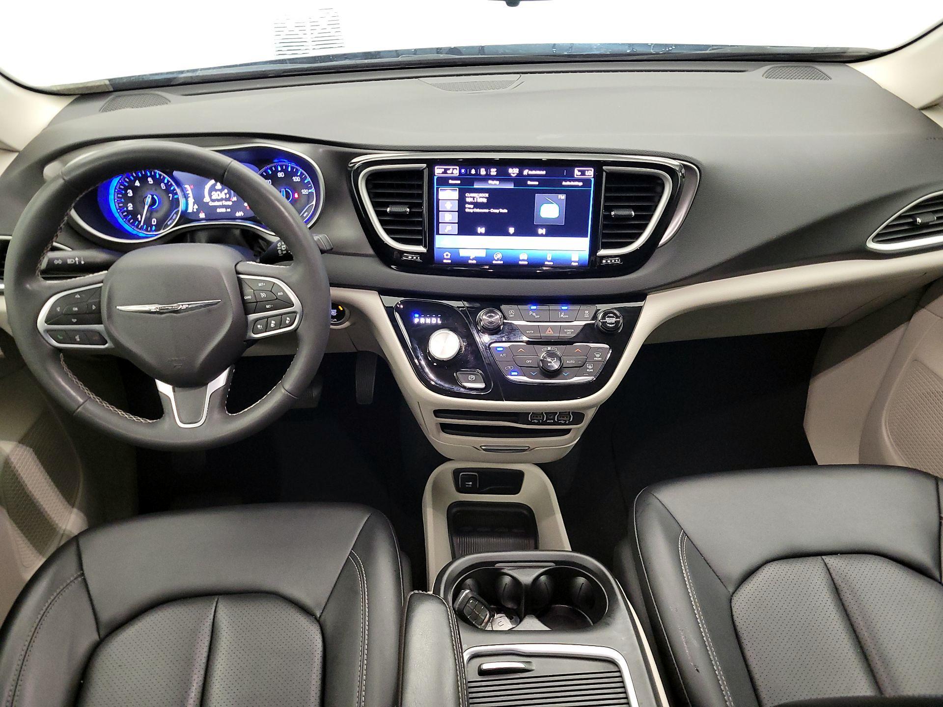 Thumbnail: 2024 Chrysler Pacifica - 9