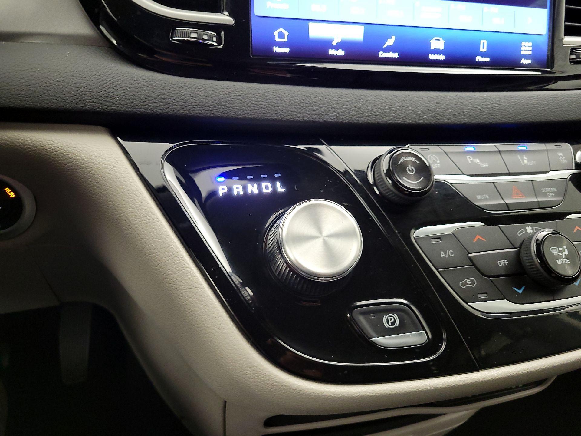 Thumbnail: 2024 Chrysler Pacifica - 17